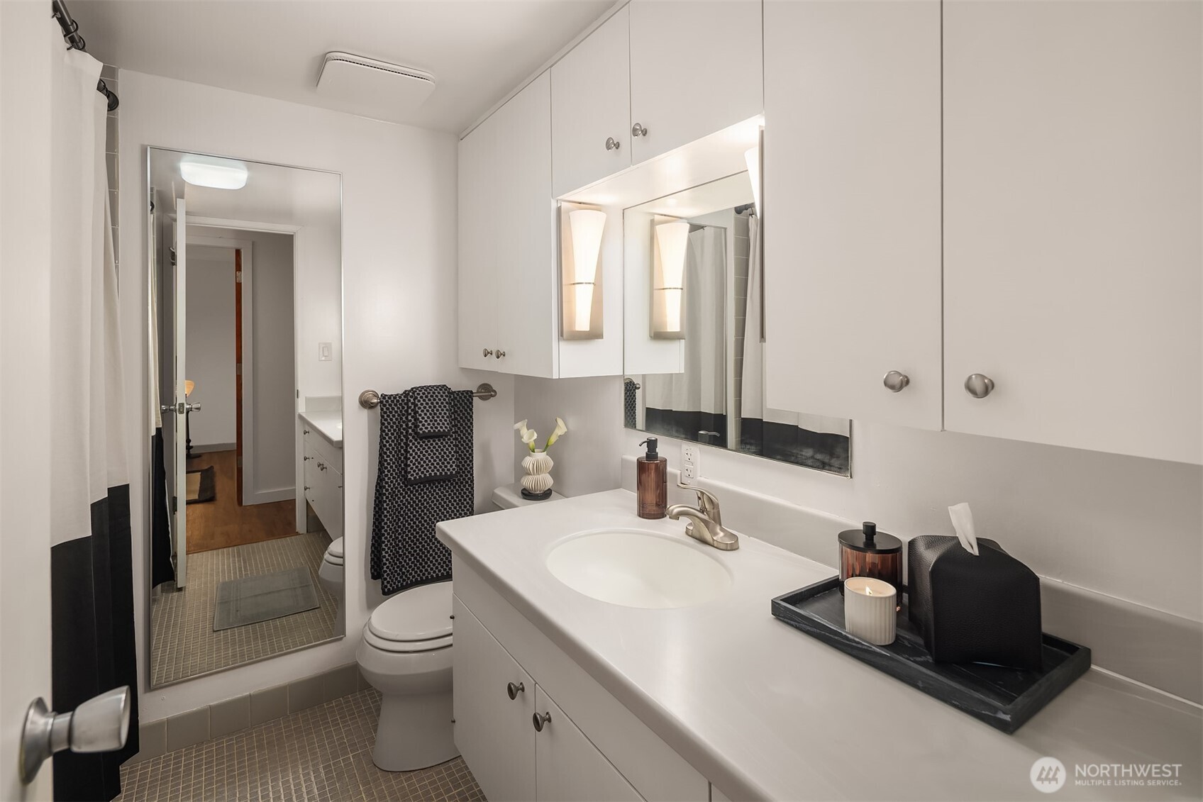 1740 Melrose Avenue Unit: 703