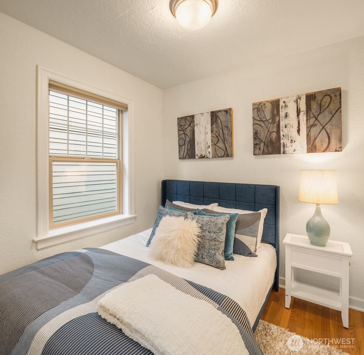 124 Warren Avenue N Unit: 302