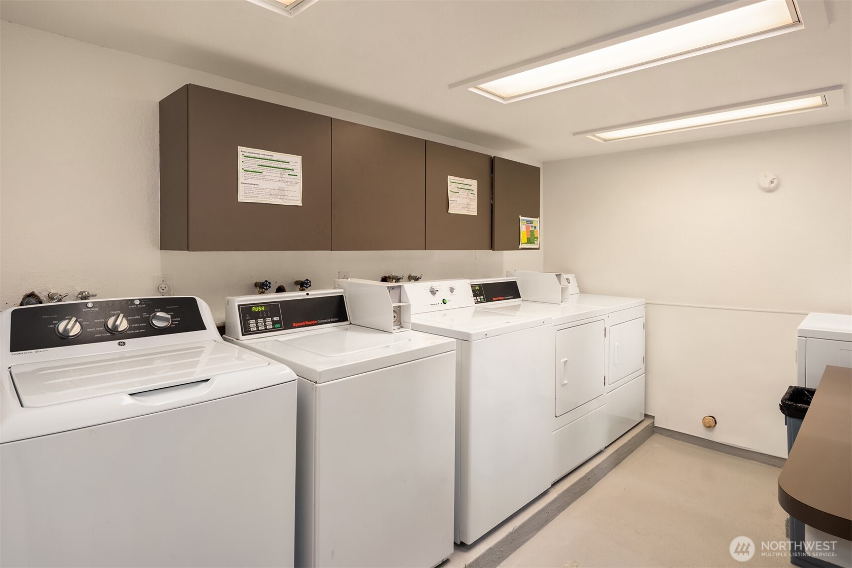 124 Warren Avenue N Unit: 302