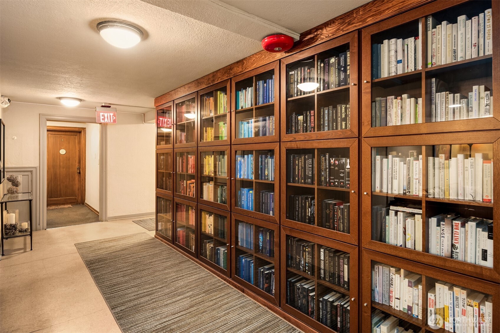 124 Warren Avenue N Unit: 302