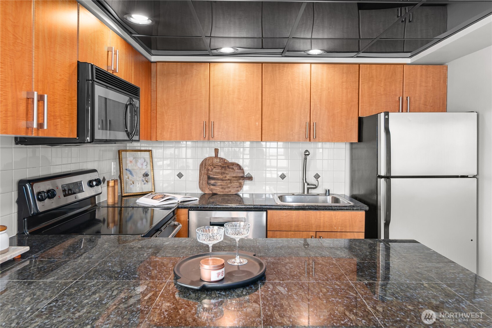 905 Cherry Street Unit: 701