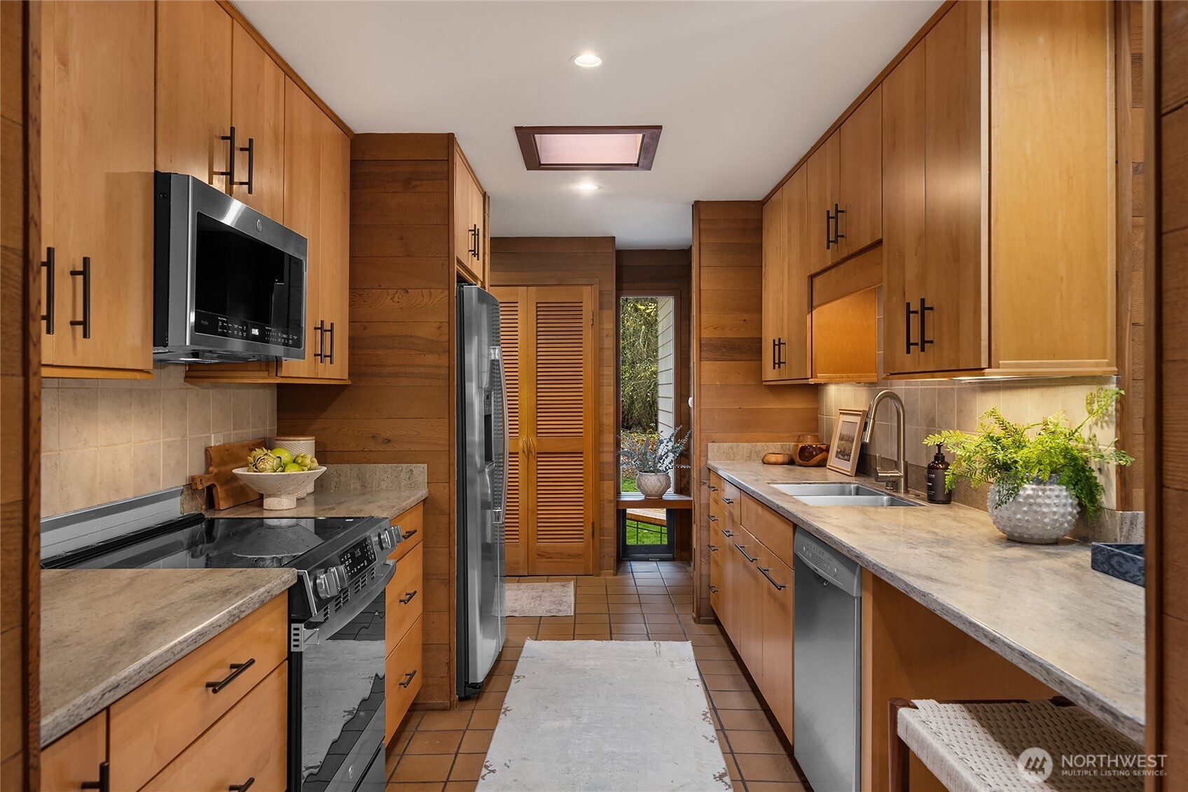 10871 Manitou Beach Drive NE