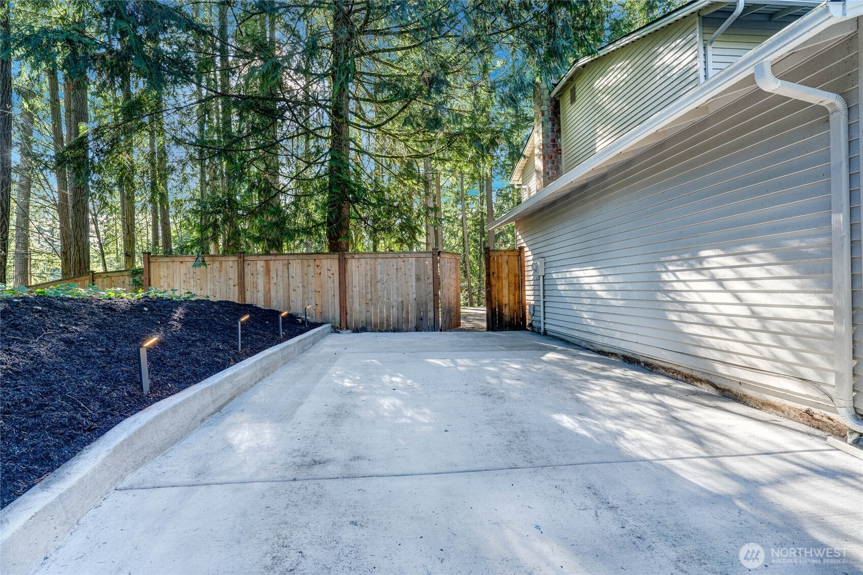 22013 SE 33rd Street