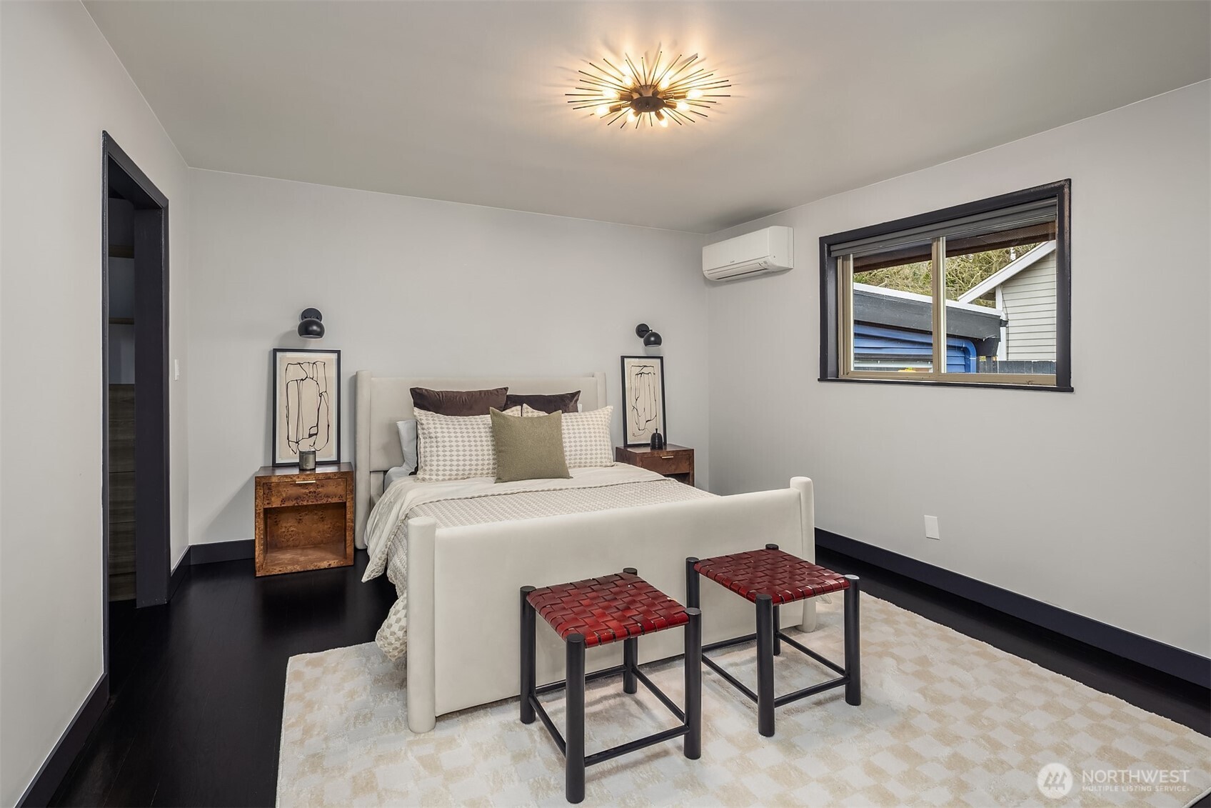 1403 SW Thistle Street