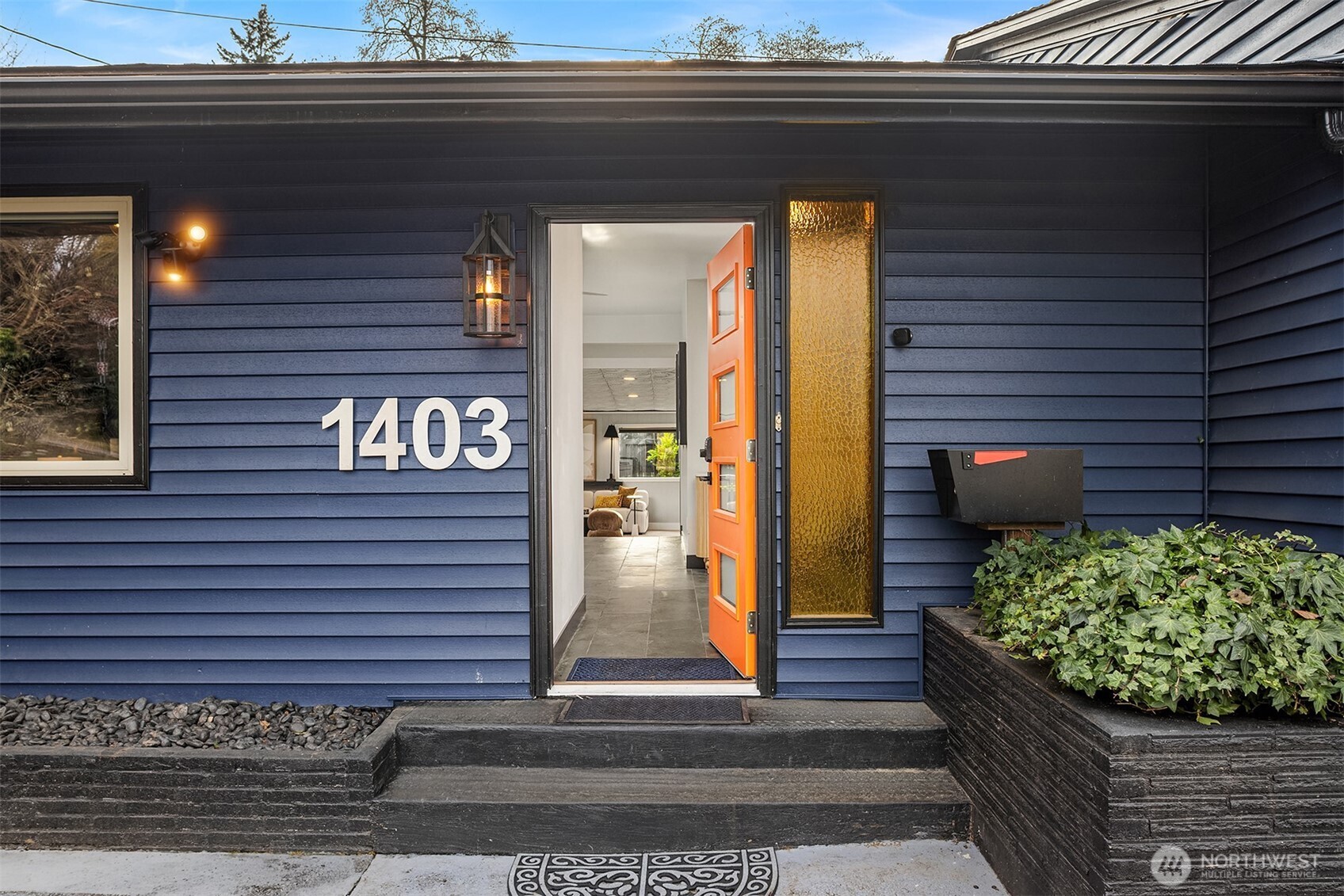 1403 SW Thistle Street