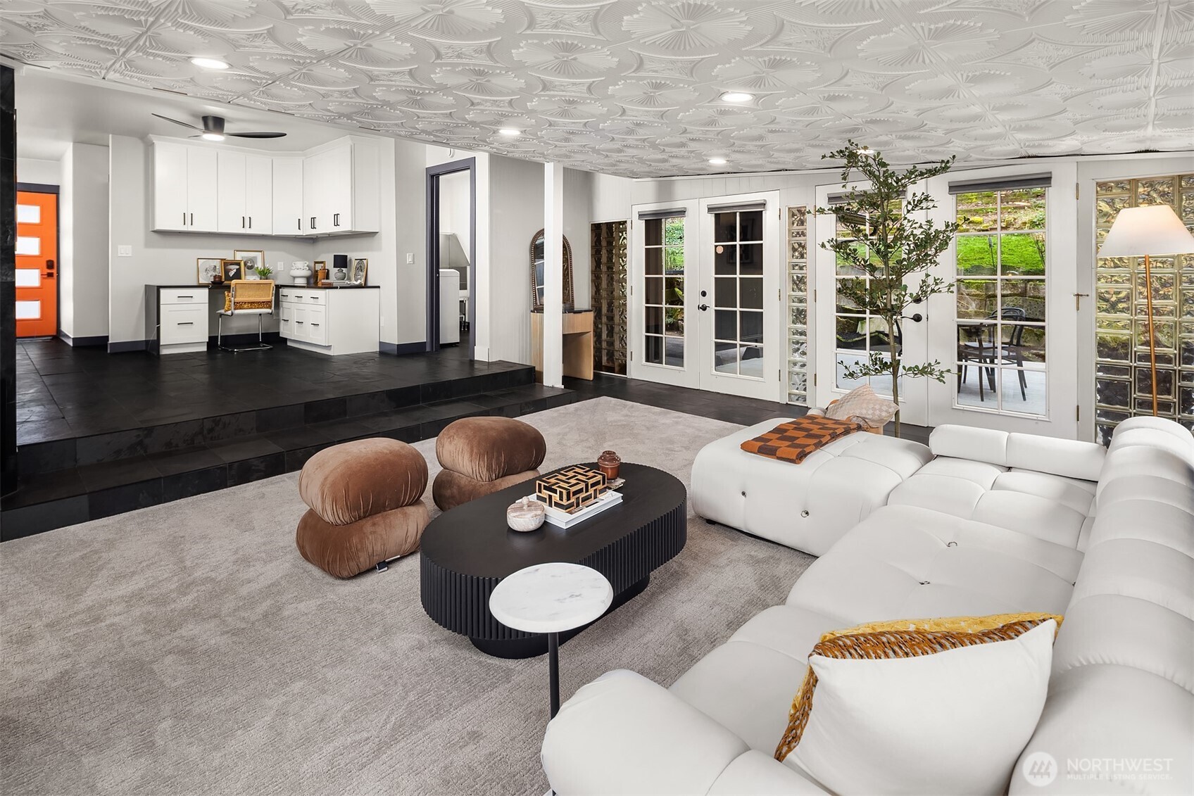 1403 SW Thistle Street