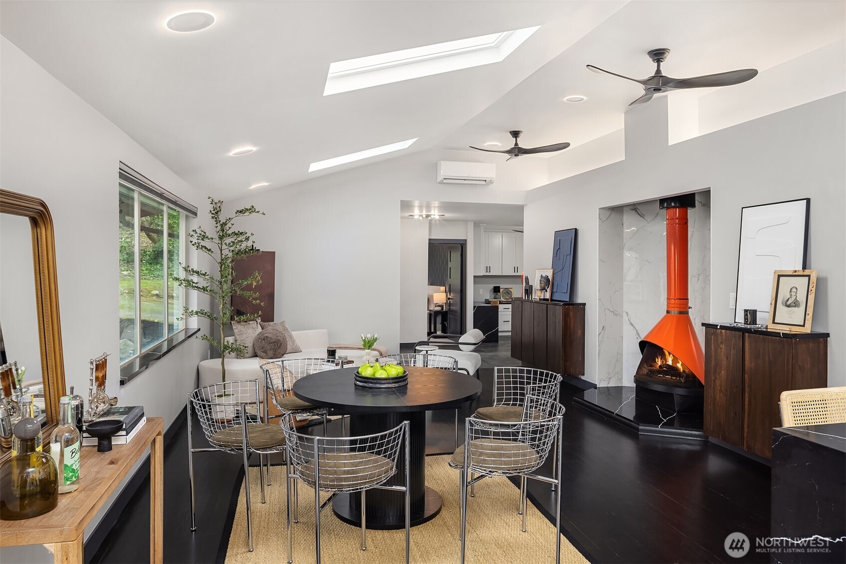 1403 SW Thistle Street