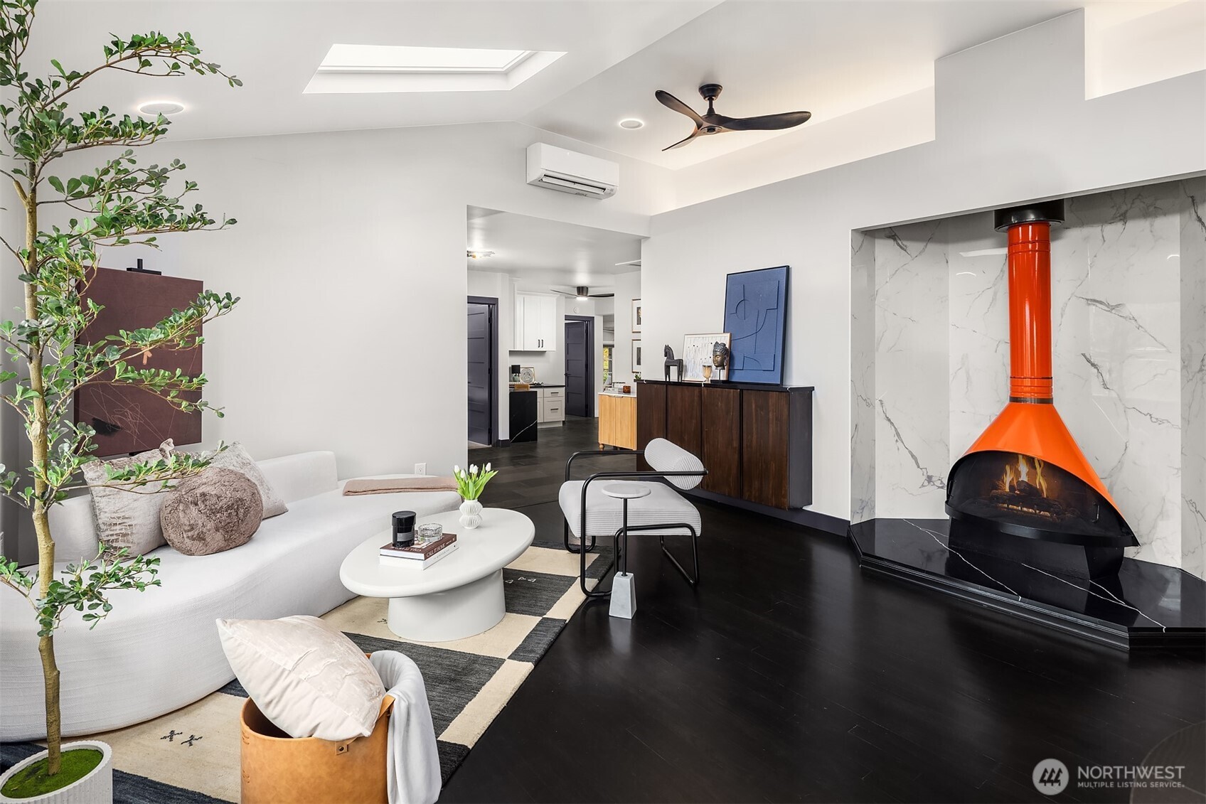 1403 SW Thistle Street