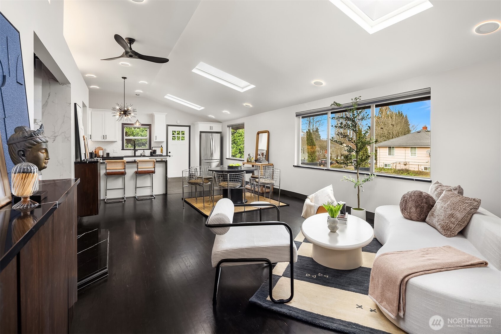 1403 SW Thistle Street