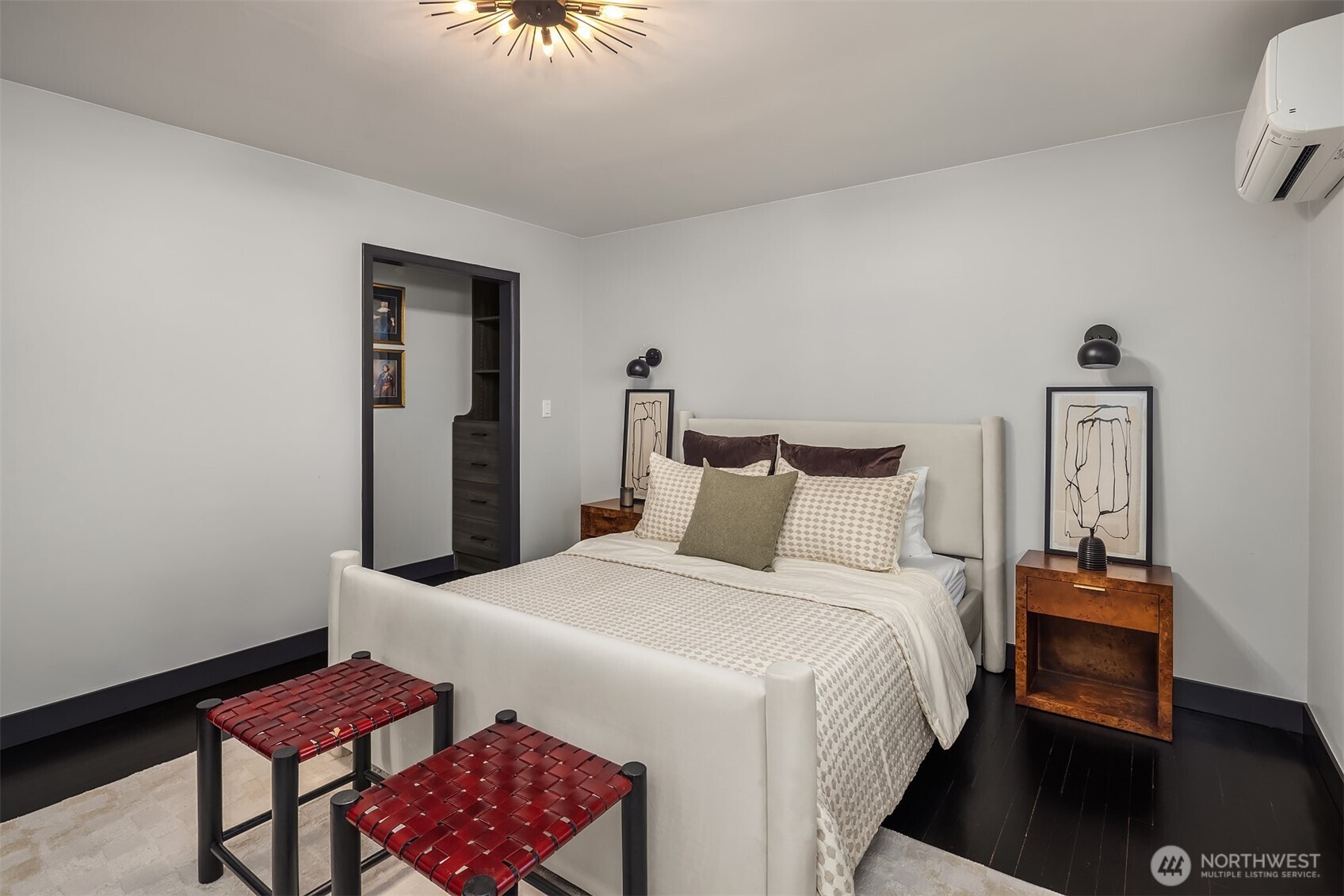 1403 SW Thistle Street