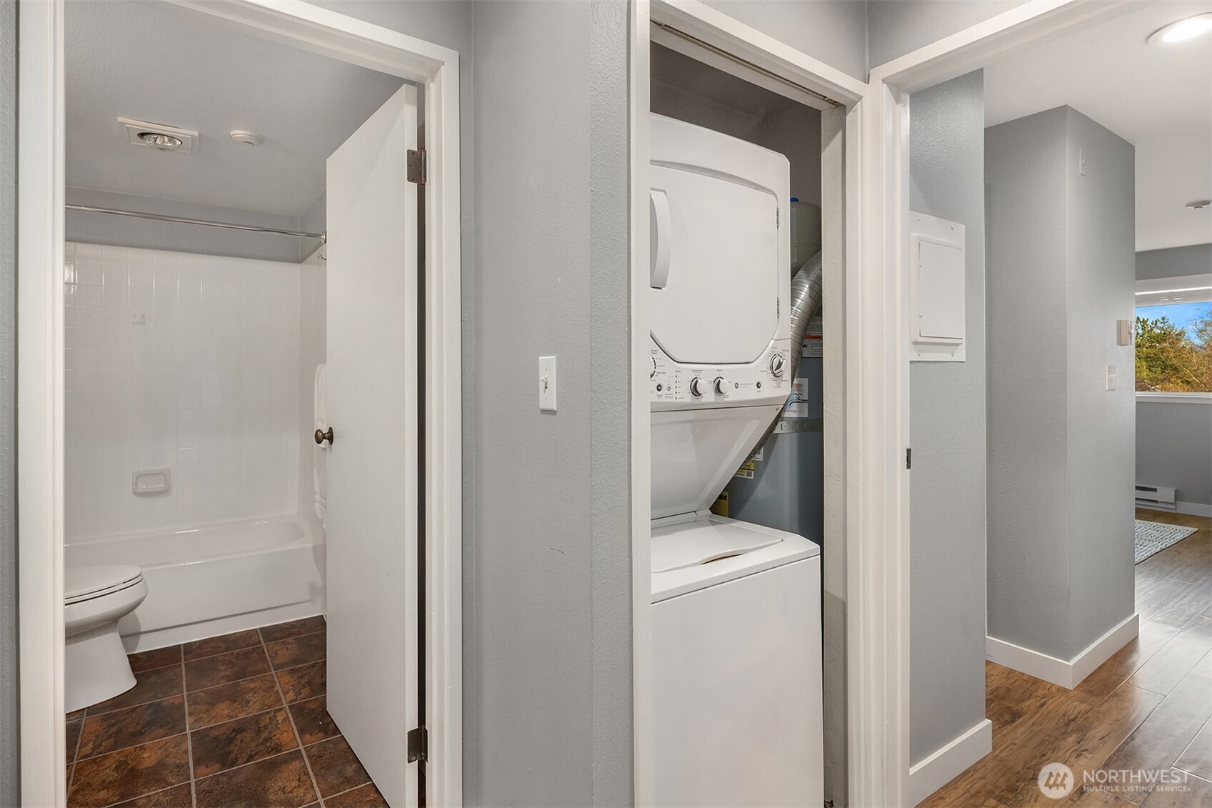 7004 155th Place NE Unit: 7004