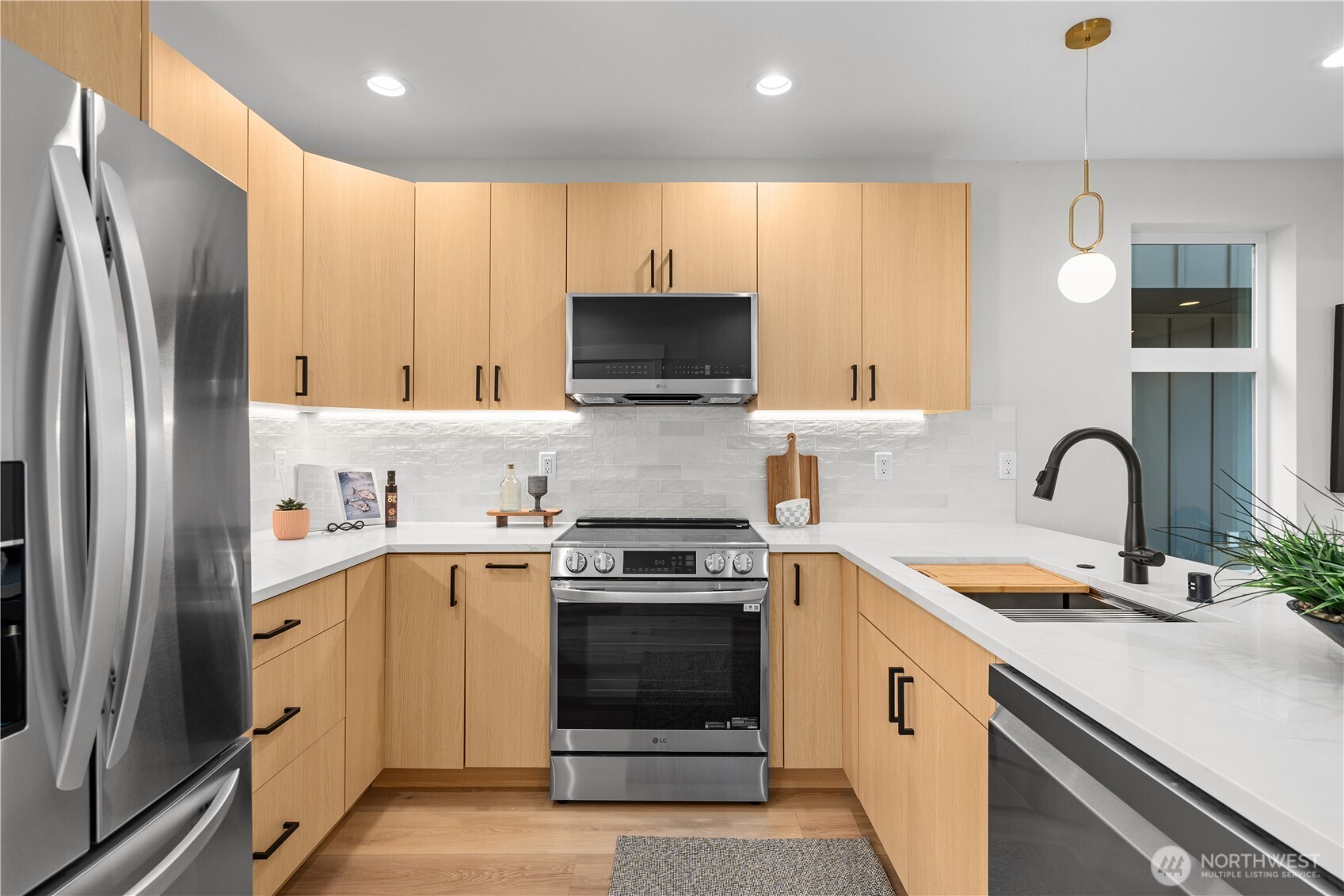 9230 B 22nd Avenue SW Unit: C