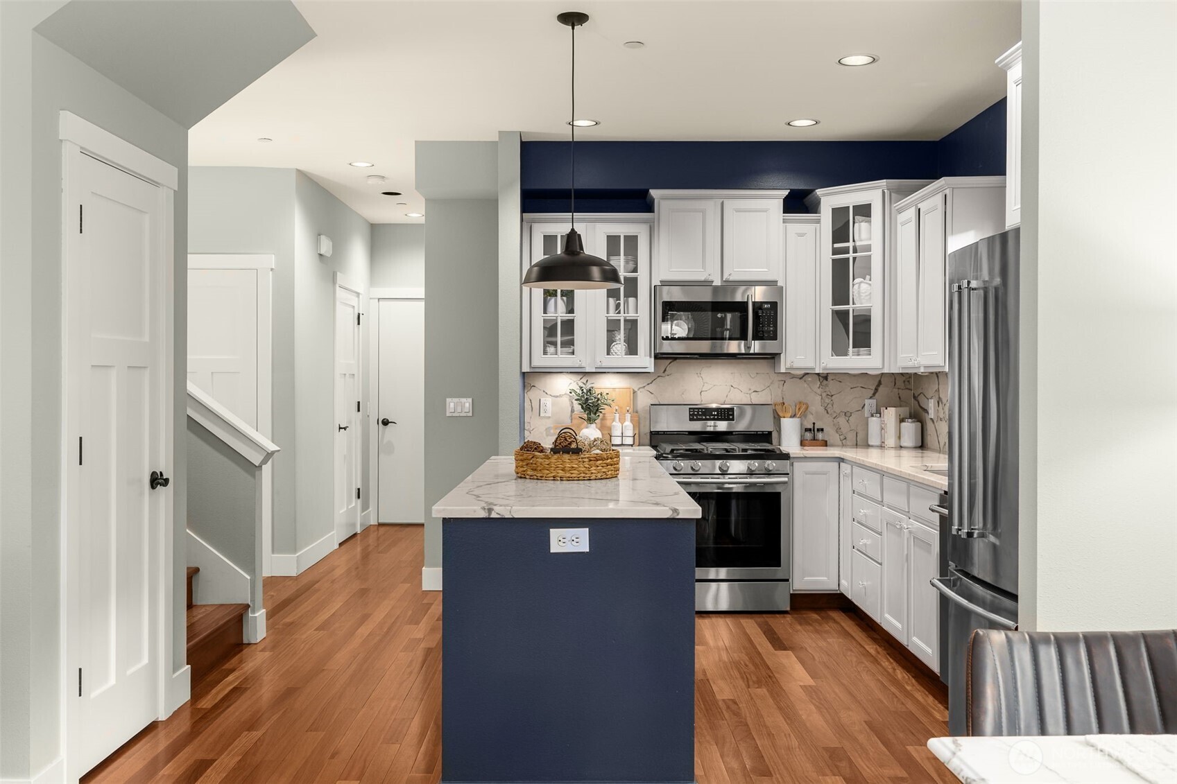 4836 Puget Boulevard SW