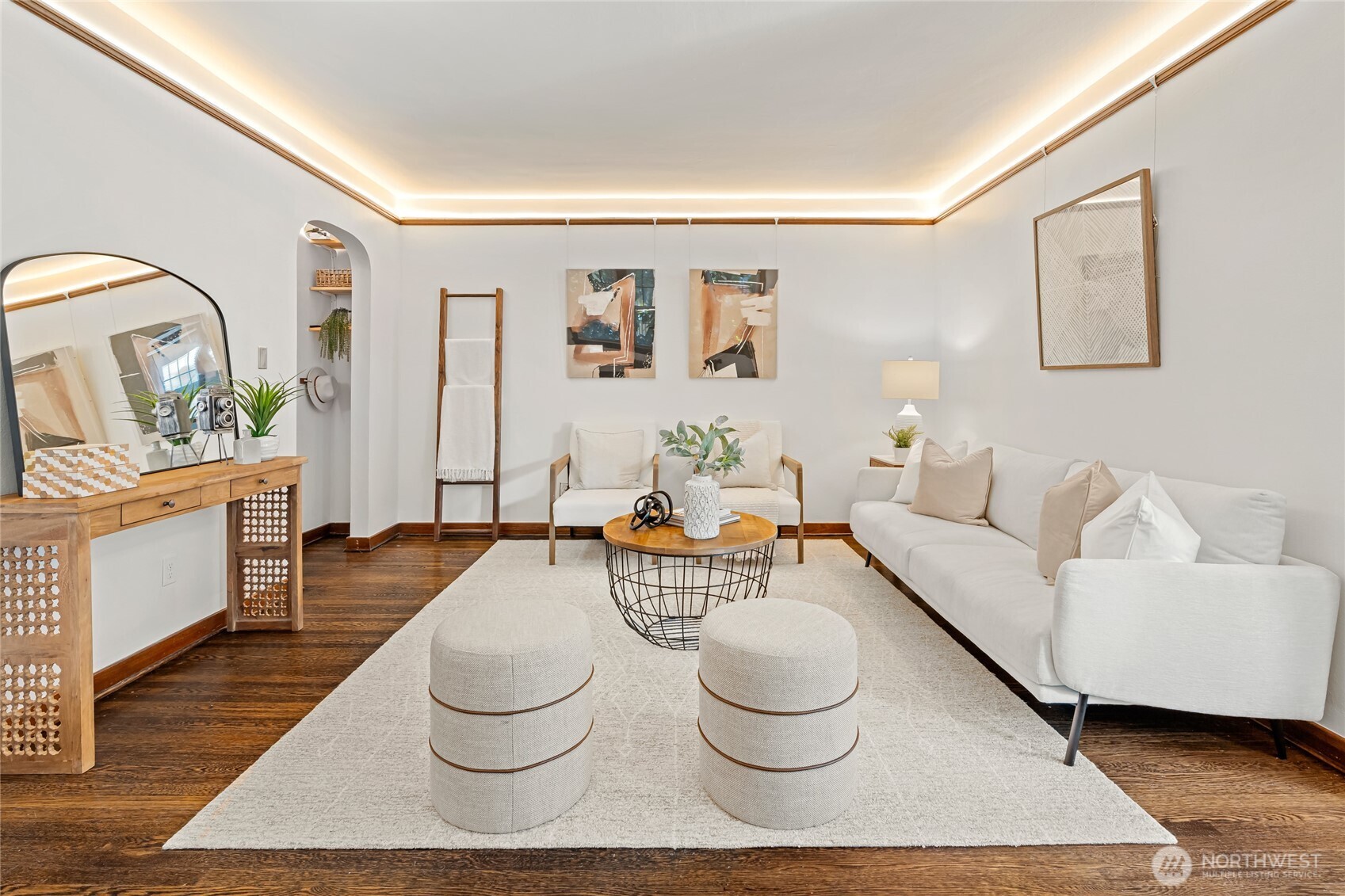 411 Boylston Avenue E Unit: 207