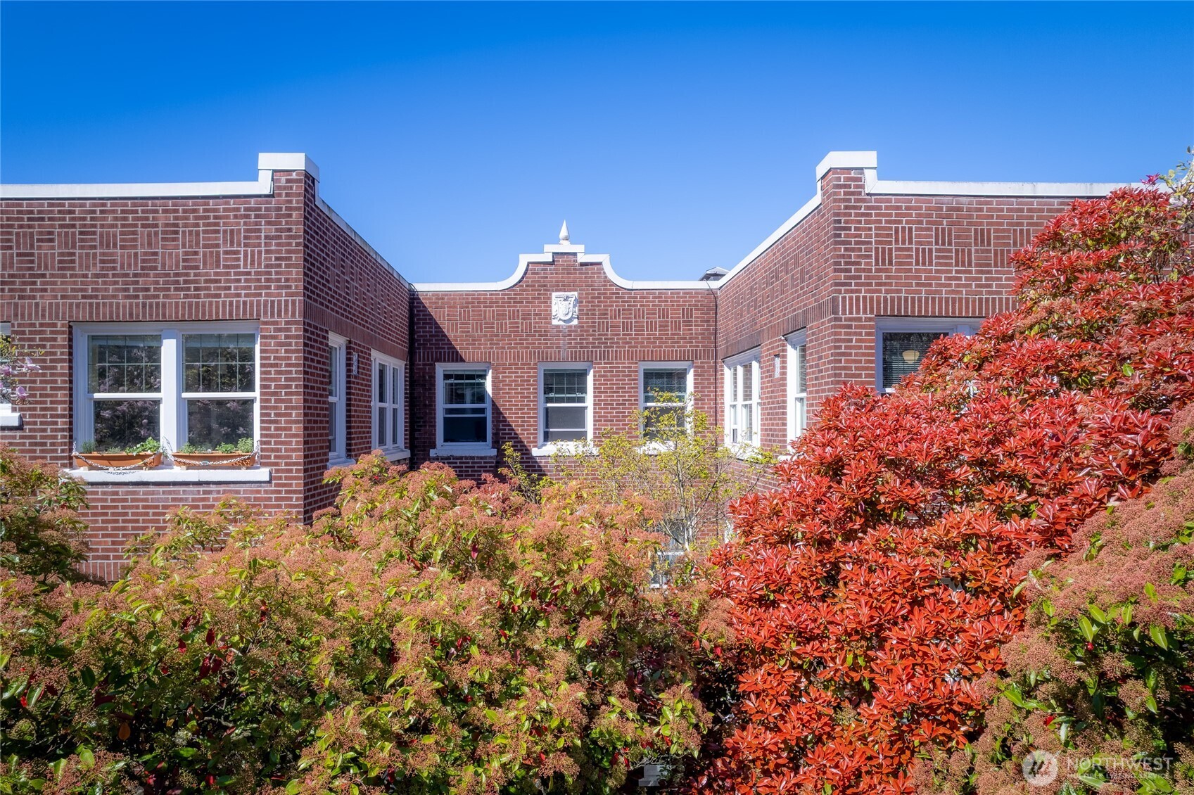 411 Boylston Avenue E Unit: 207