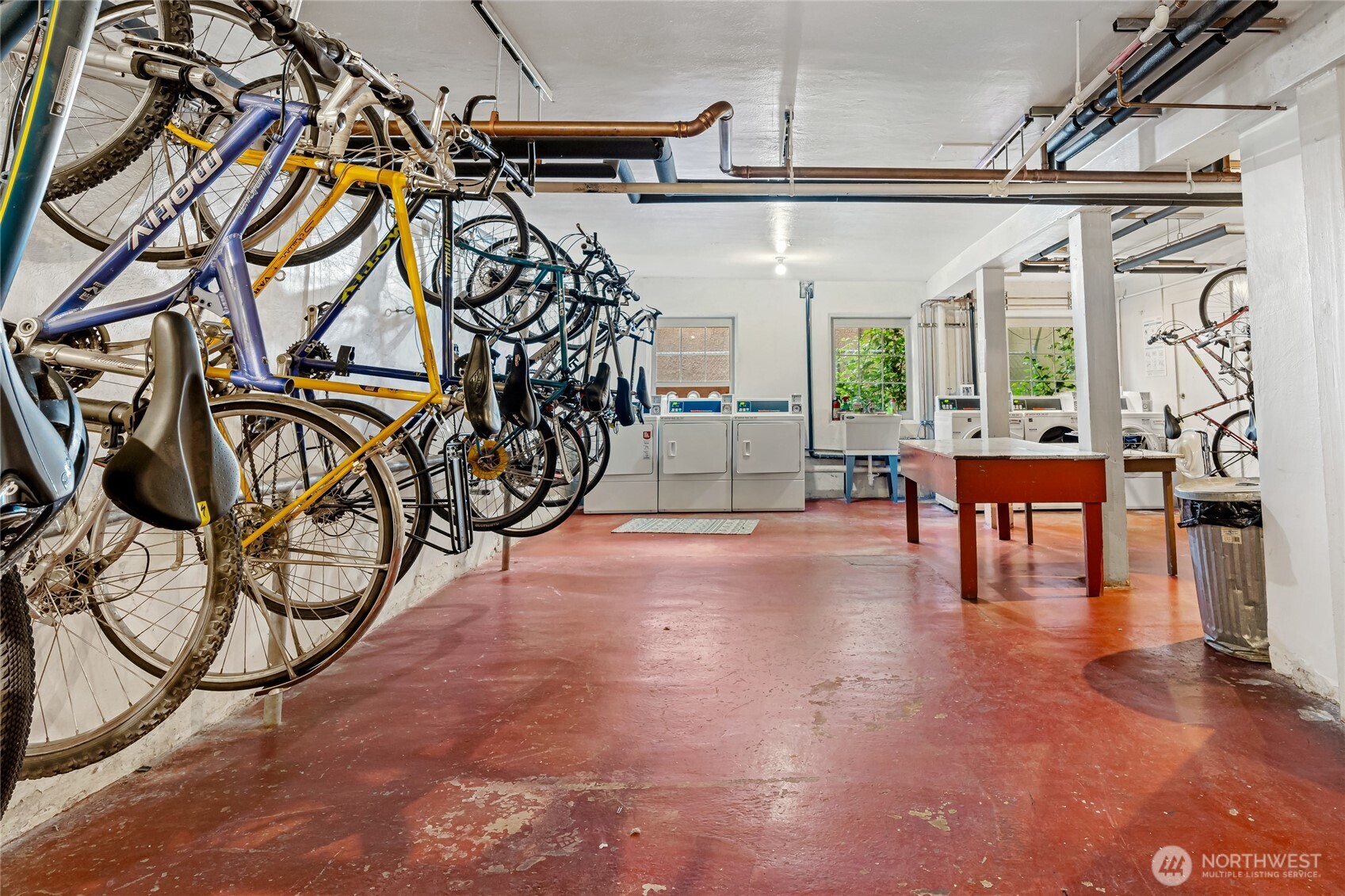 411 Boylston Avenue E Unit: 207