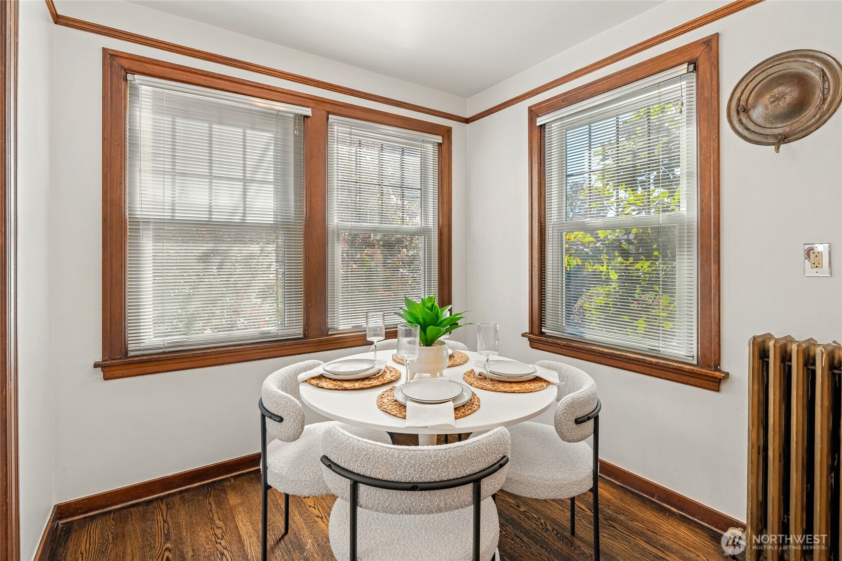 411 Boylston Avenue E Unit: 207