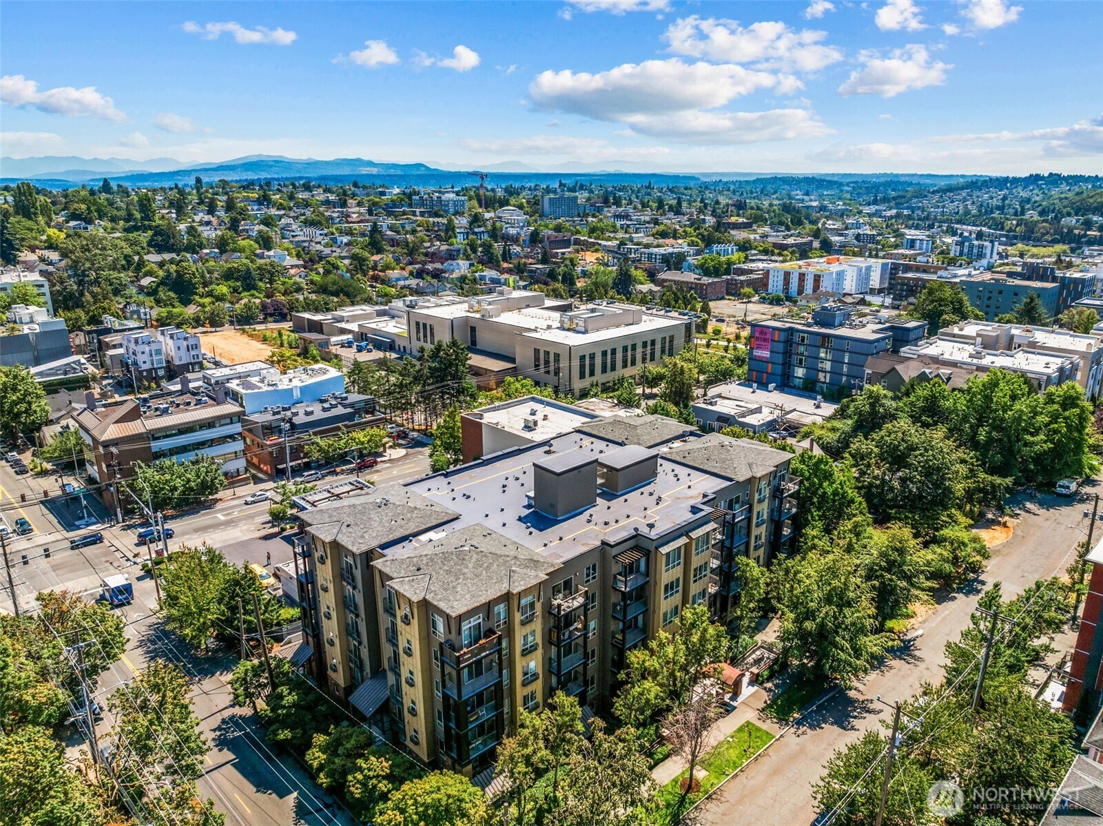 412 11th Avenue Unit: 206