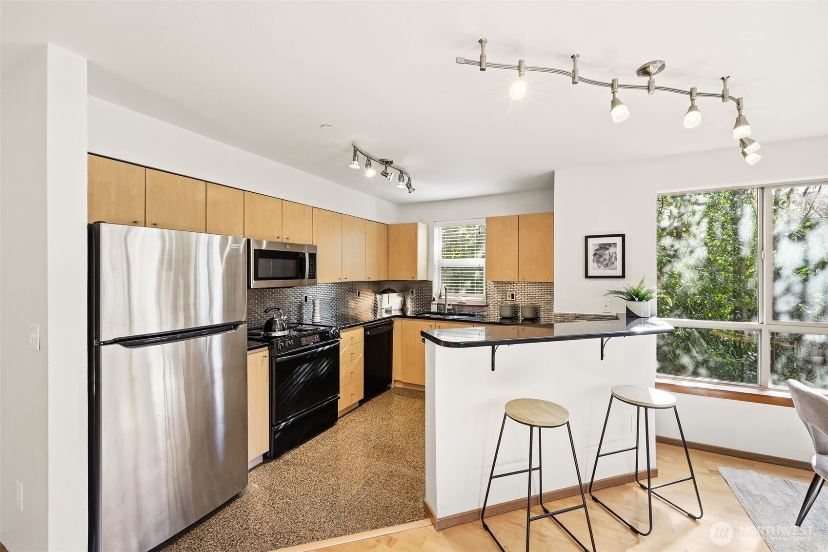 412 11th Avenue Unit: 206