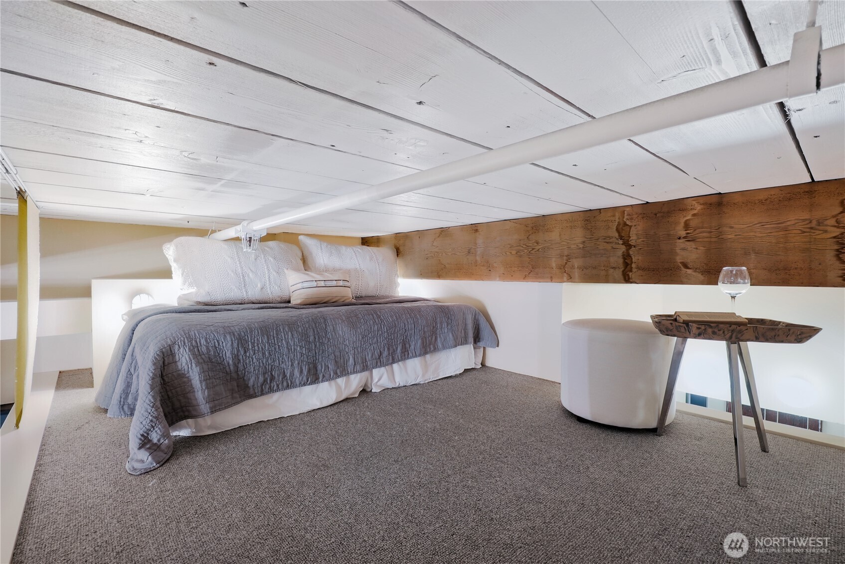 1507 Western Avenue Unit: R102