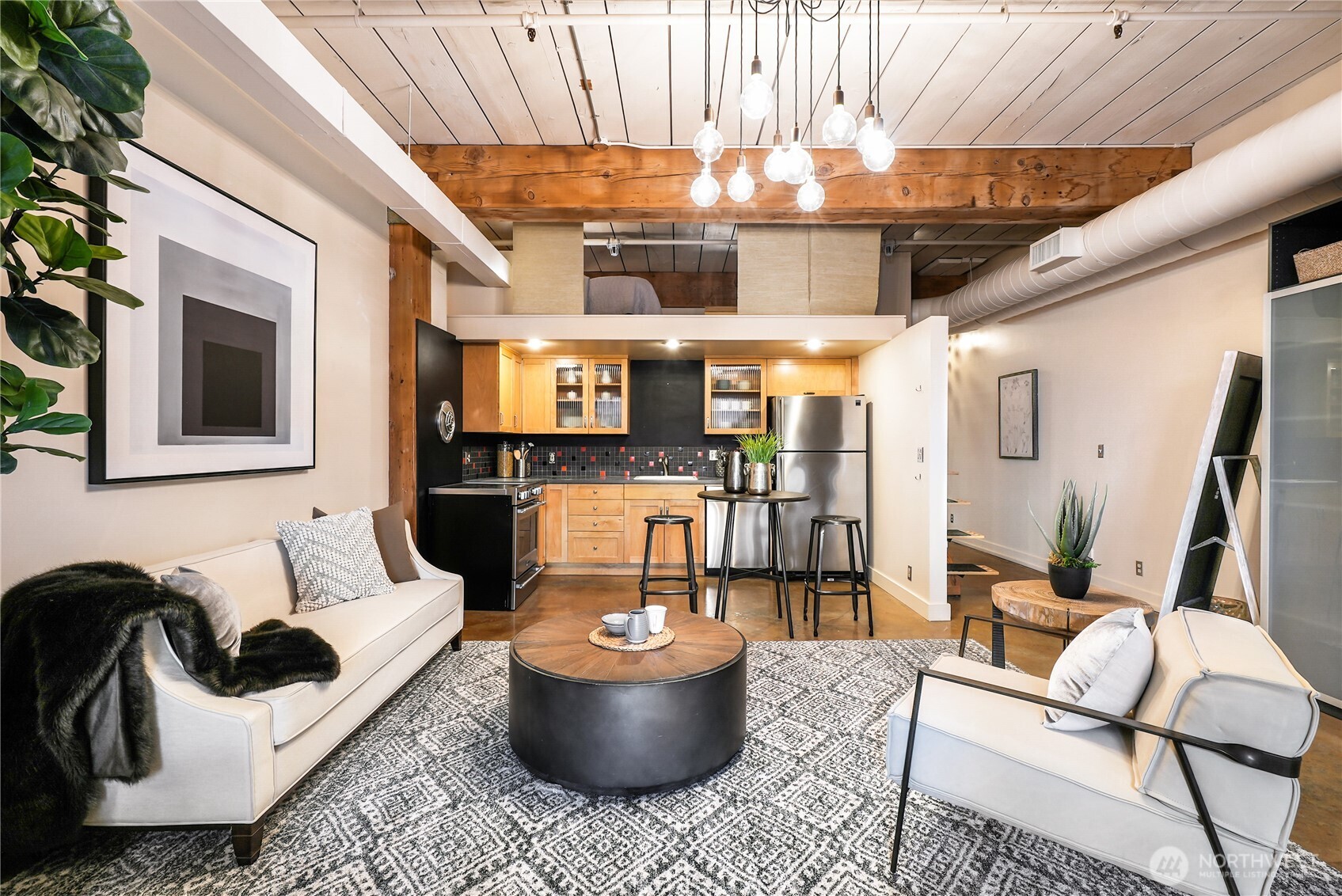 1507 Western Avenue Unit: R102