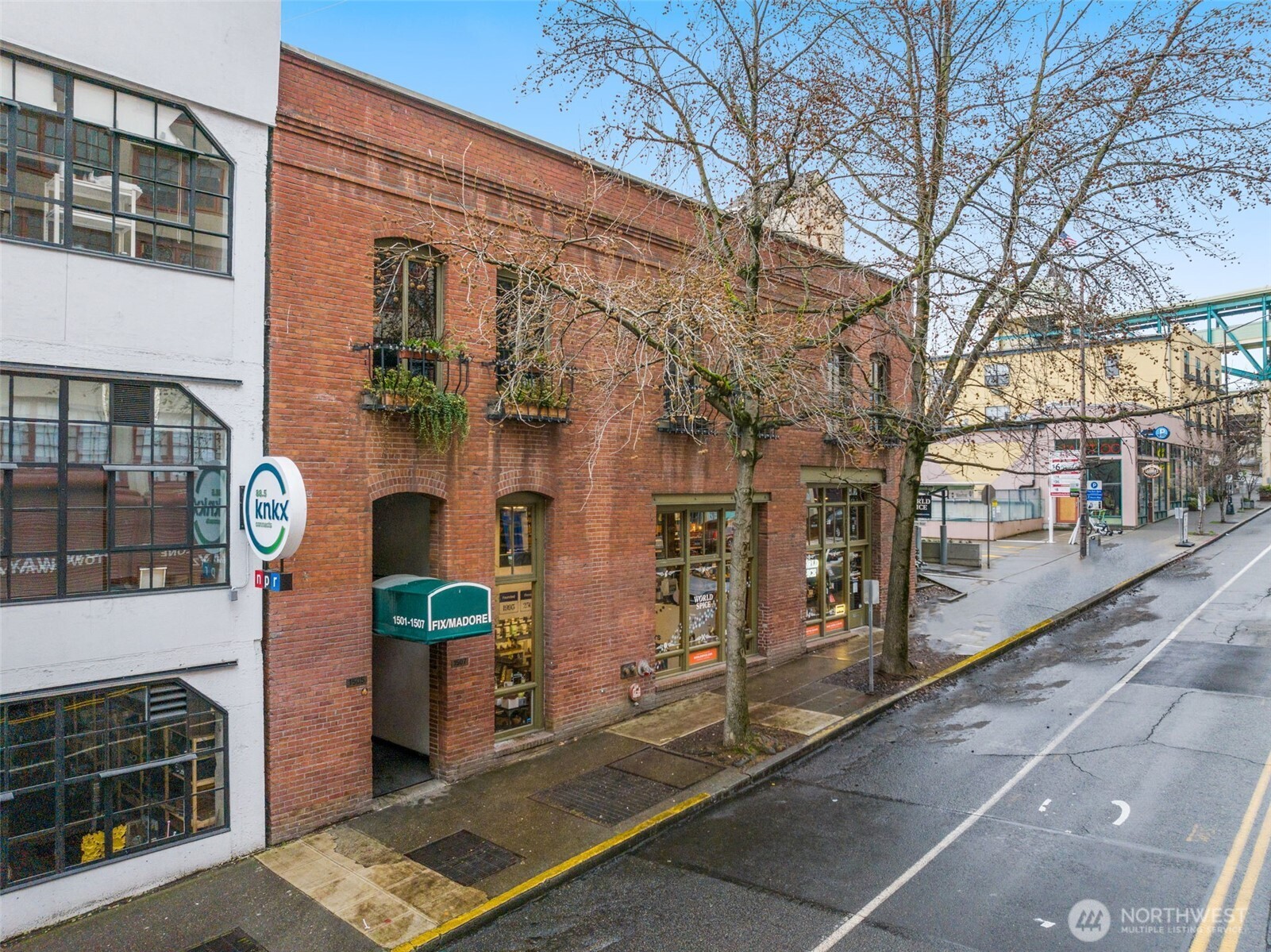 1507 Western Avenue Unit: R102