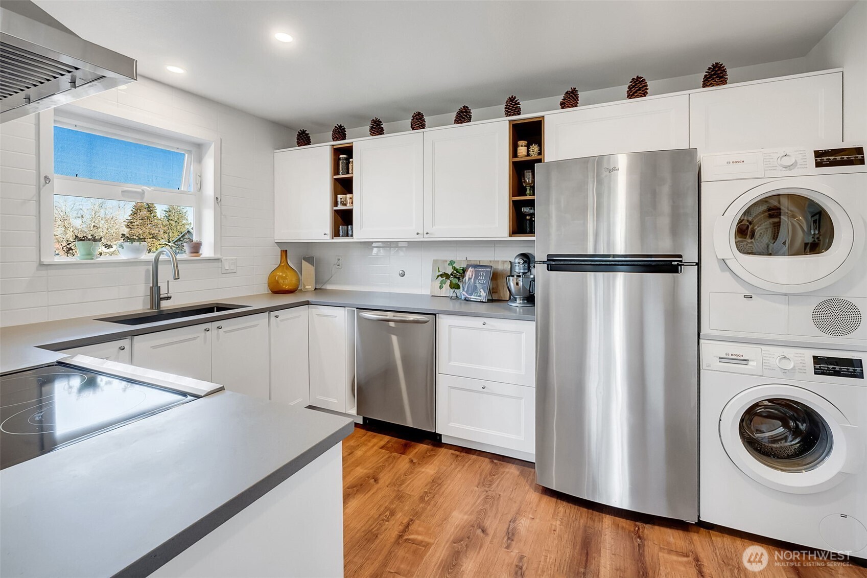 8000 28th Avenue NW Unit: 320
