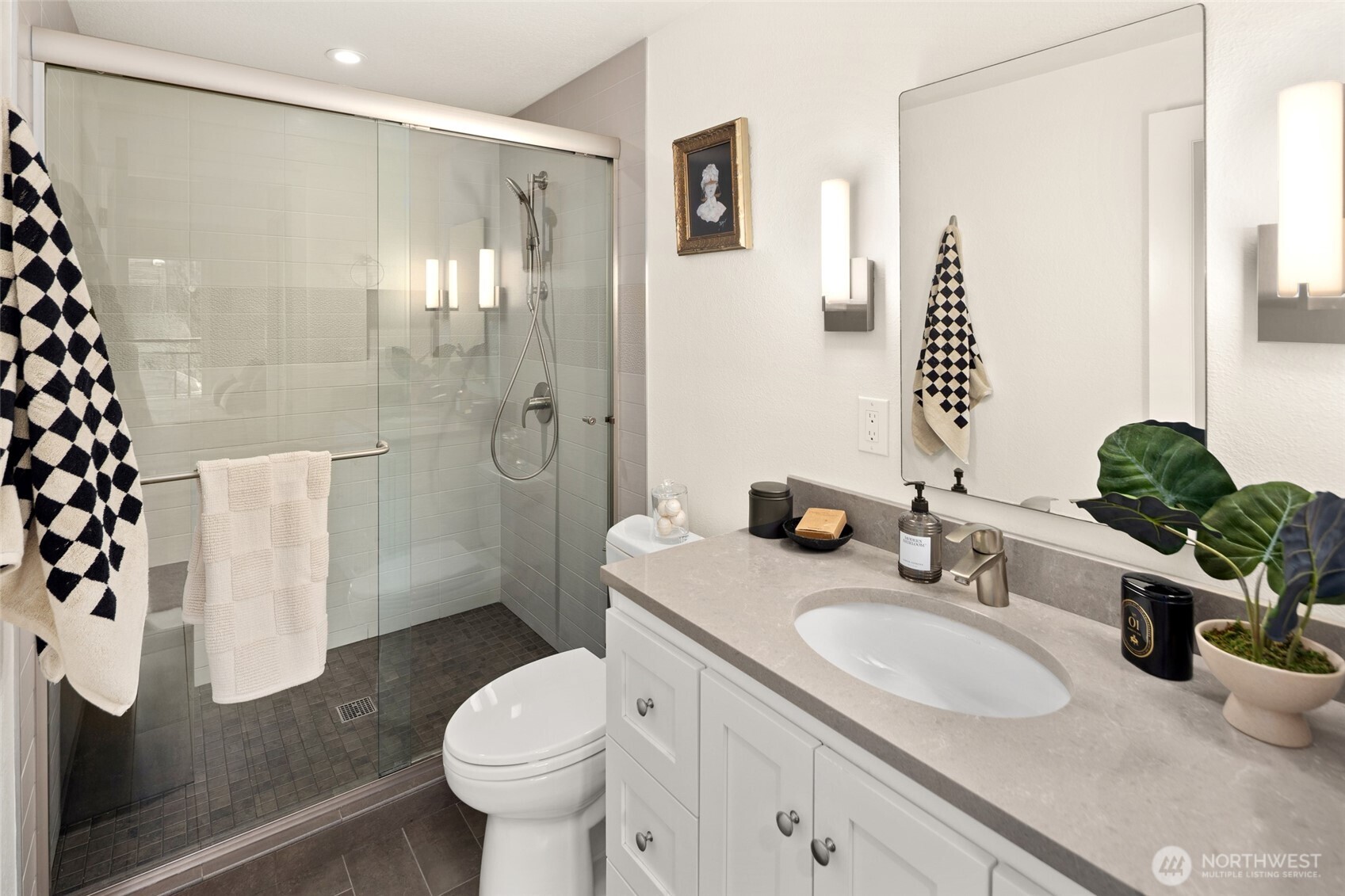 5901 Phinney Avenue N Unit: 206