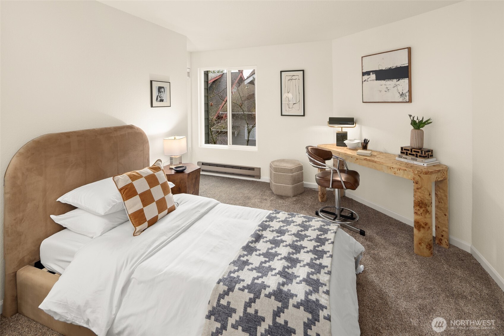 5901 Phinney Avenue N Unit: 206