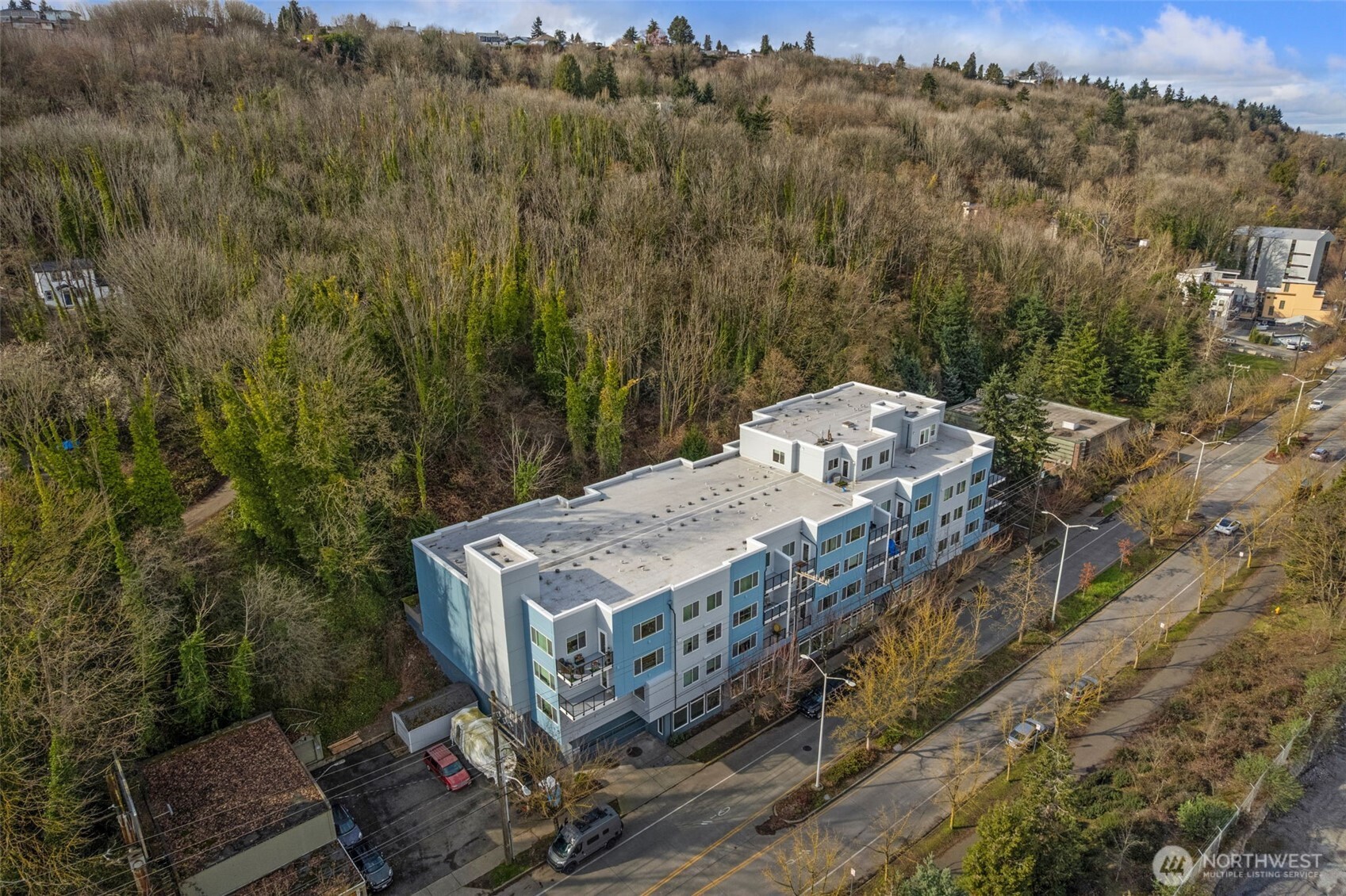 3213 Harbor Avenue SW Unit: 216