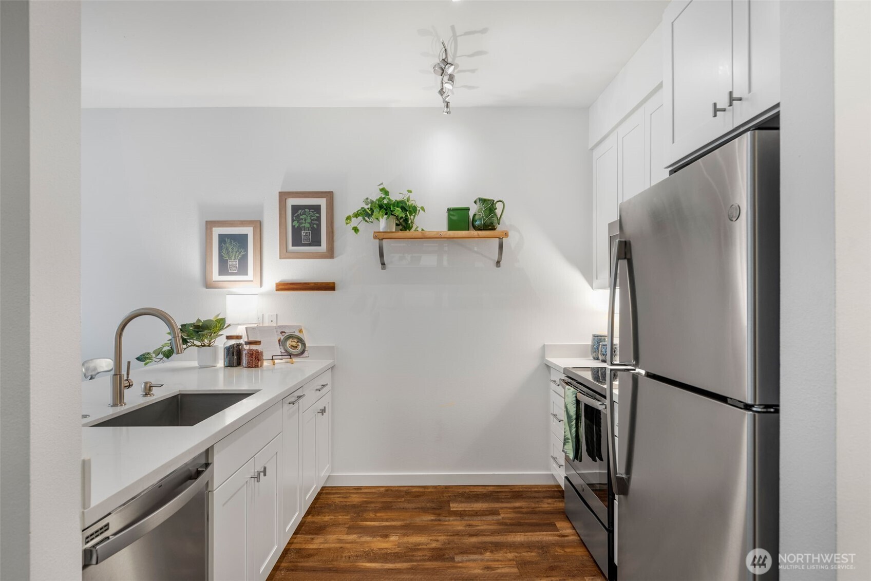 3213 Harbor Avenue SW Unit: 216