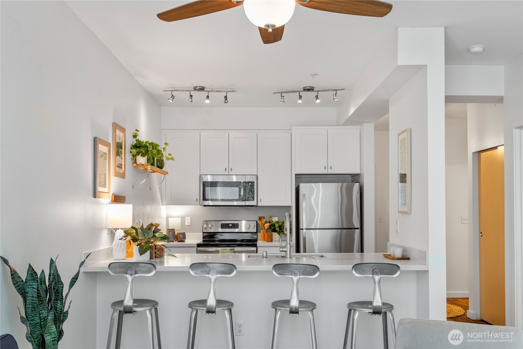 3213 Harbor Avenue SW Unit: 216