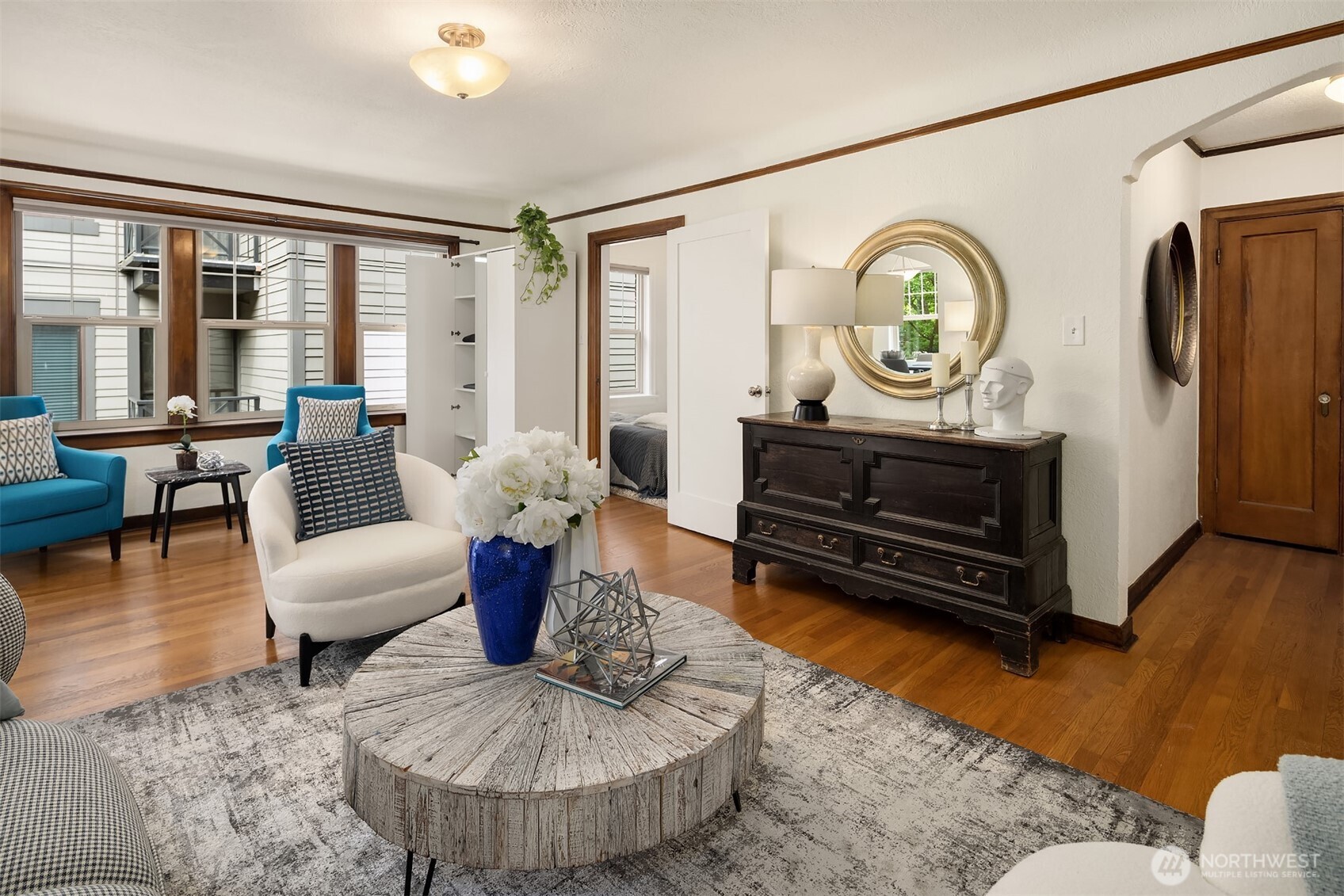 124 Warren Avenue N Unit: 302