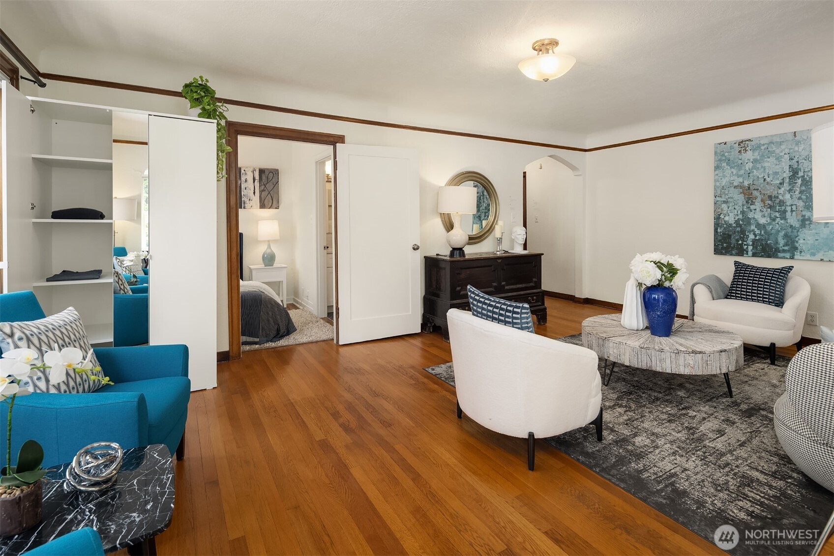 124 Warren Avenue N Unit: 302