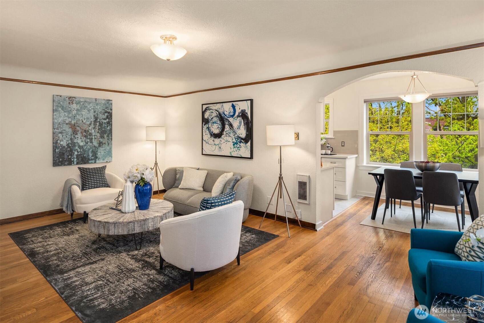 124 Warren Avenue N Unit: 302