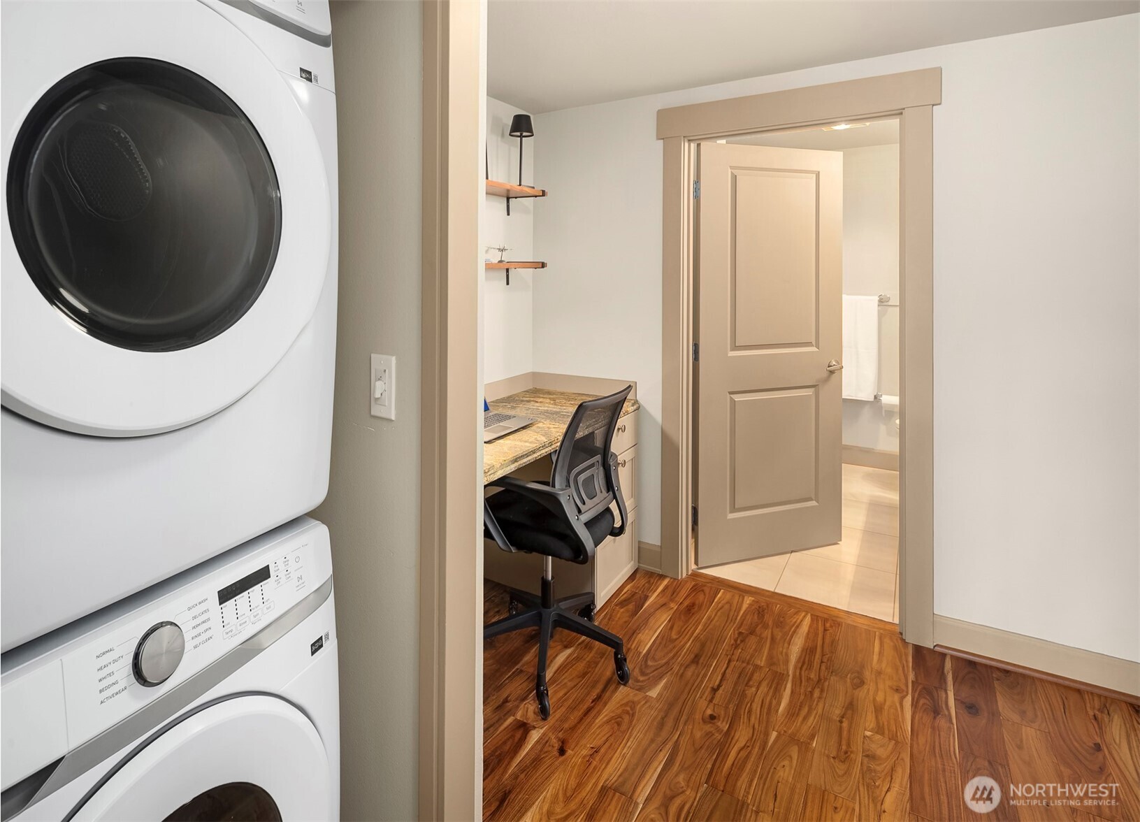 1840 25th Avenue NE Unit: 202