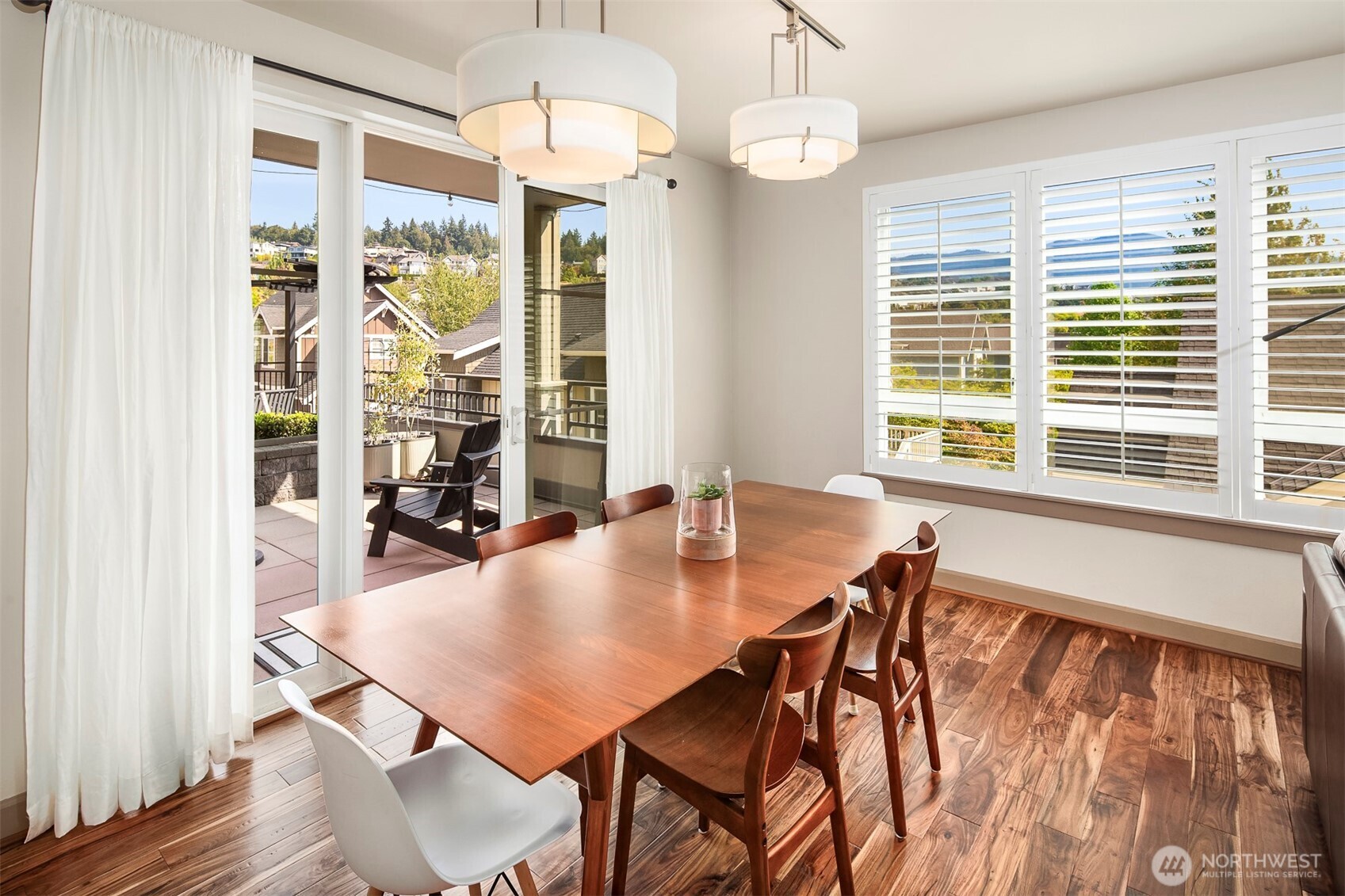 1840 25th Avenue NE Unit: 202