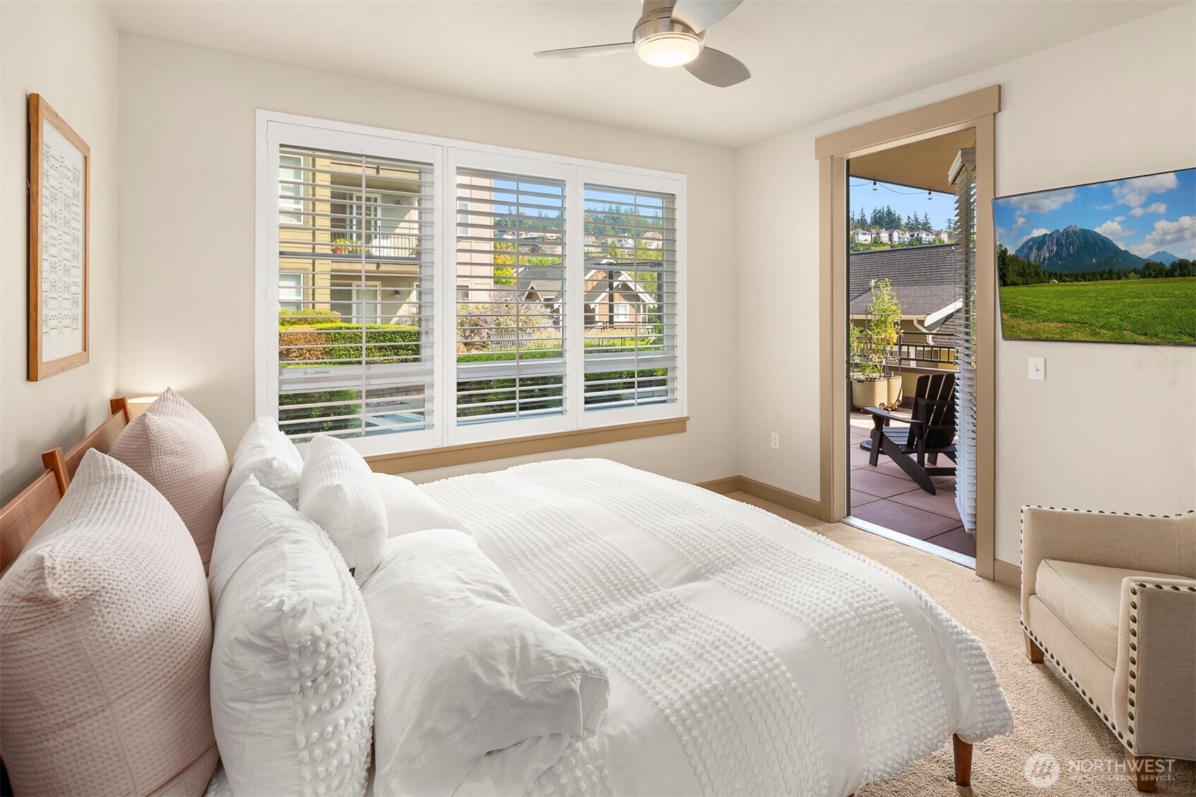 1840 25th Avenue NE Unit: 202