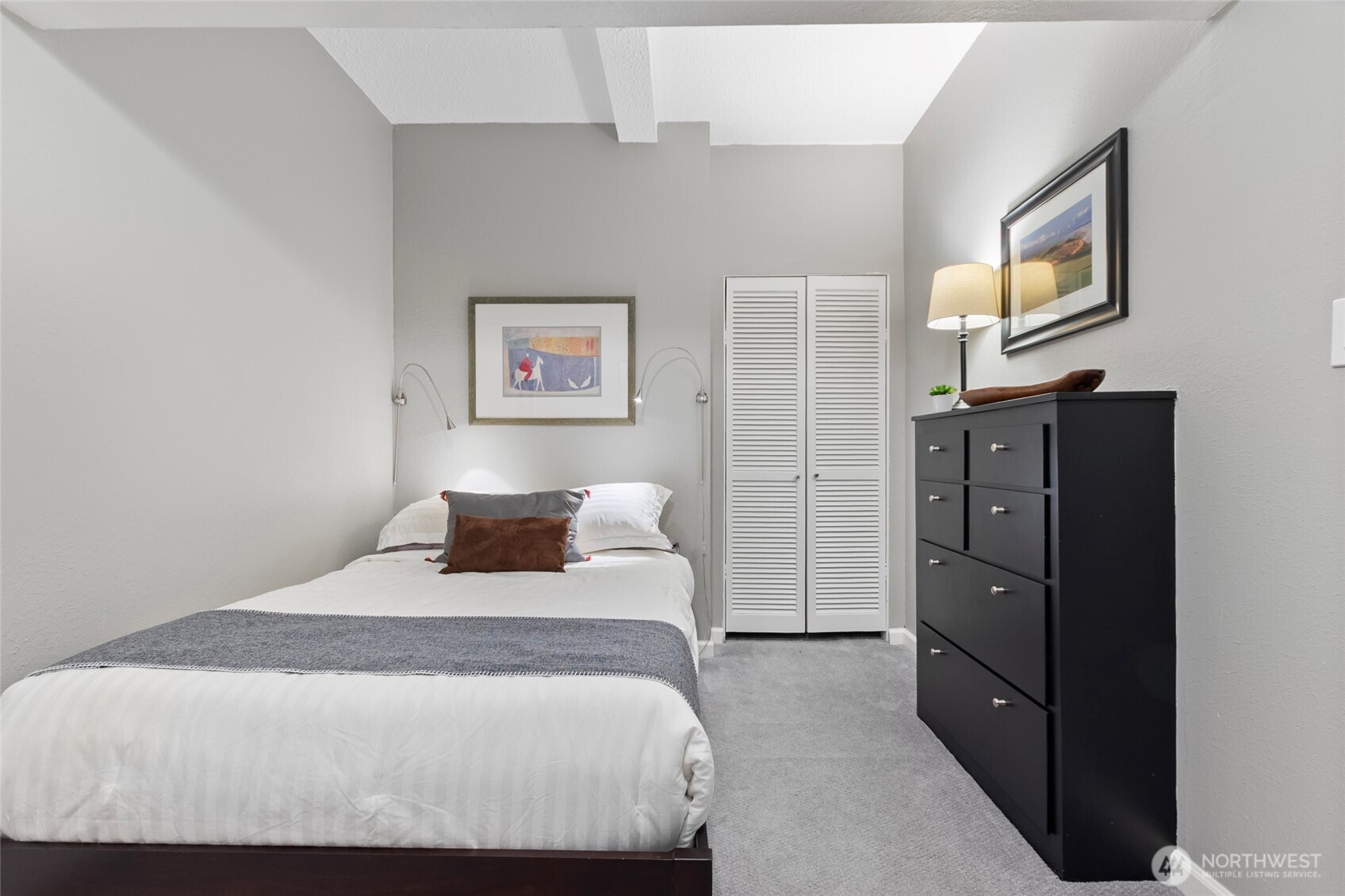 1107 E Denny Way Unit: A-3