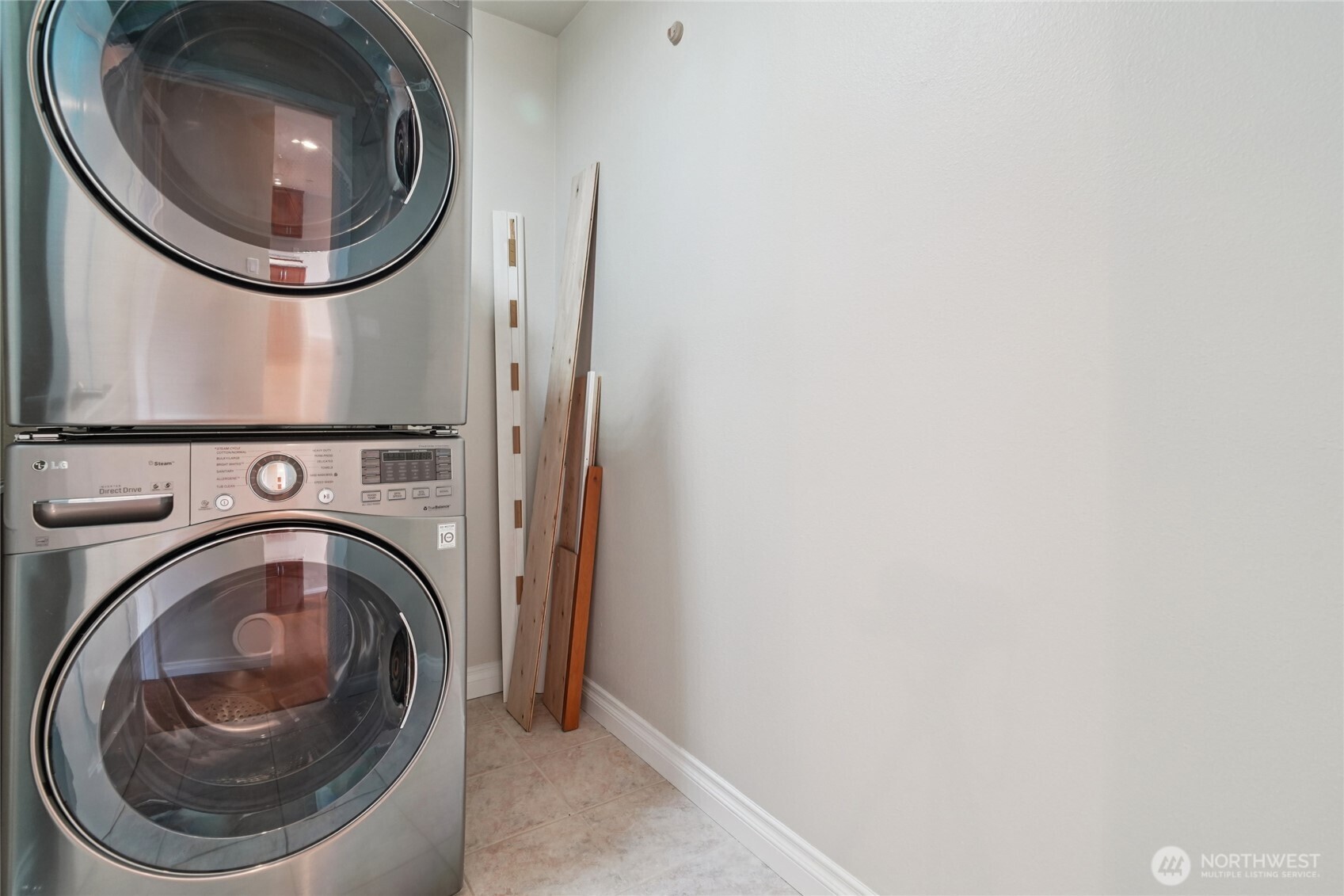 717 E Denny Way Unit: 4B