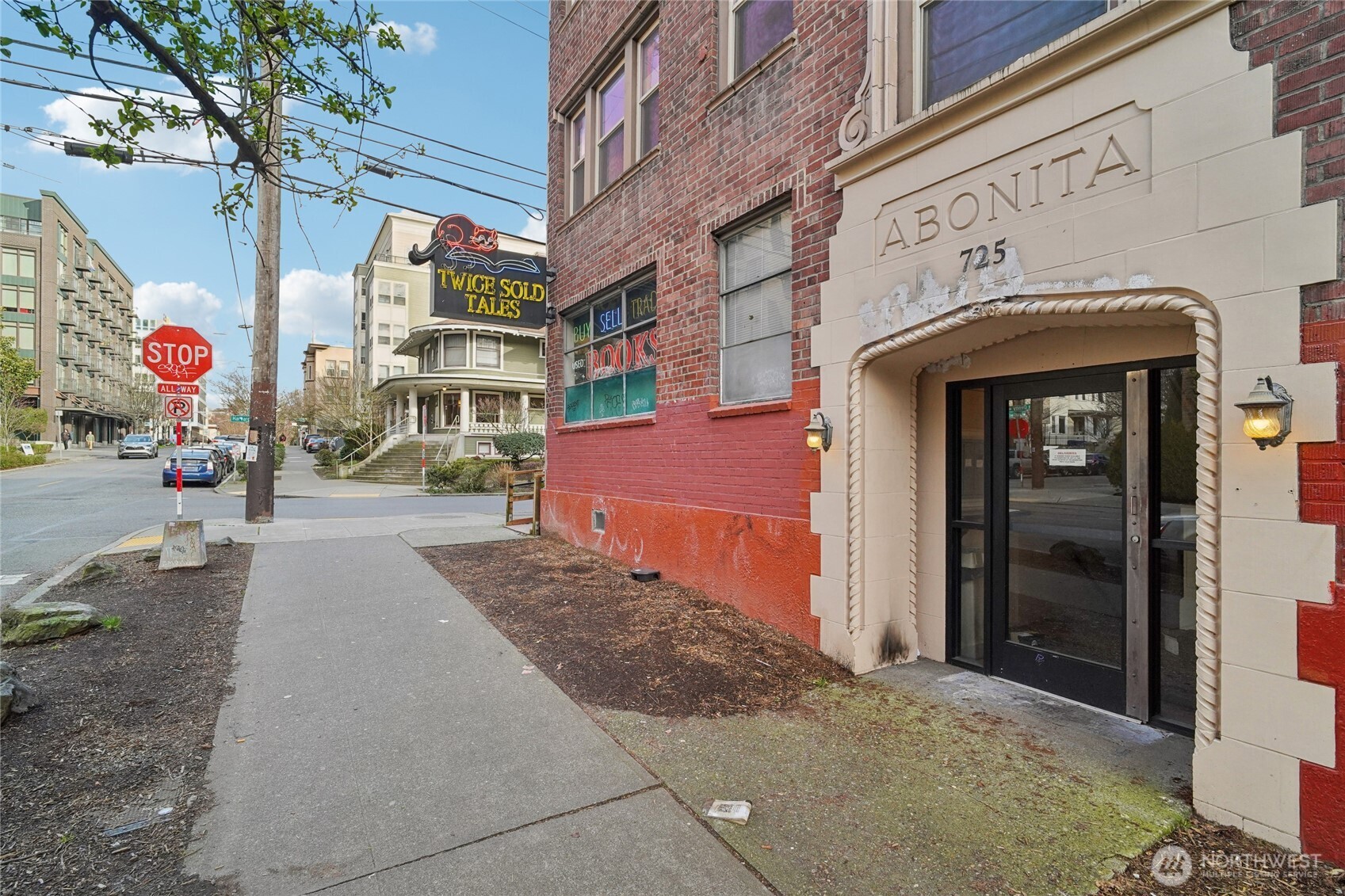 717 E Denny Way Unit: 4B