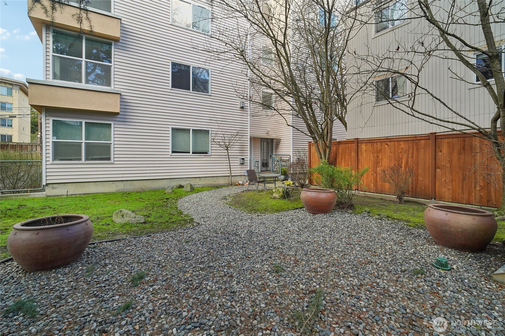 717 E Denny Way Unit: 4B