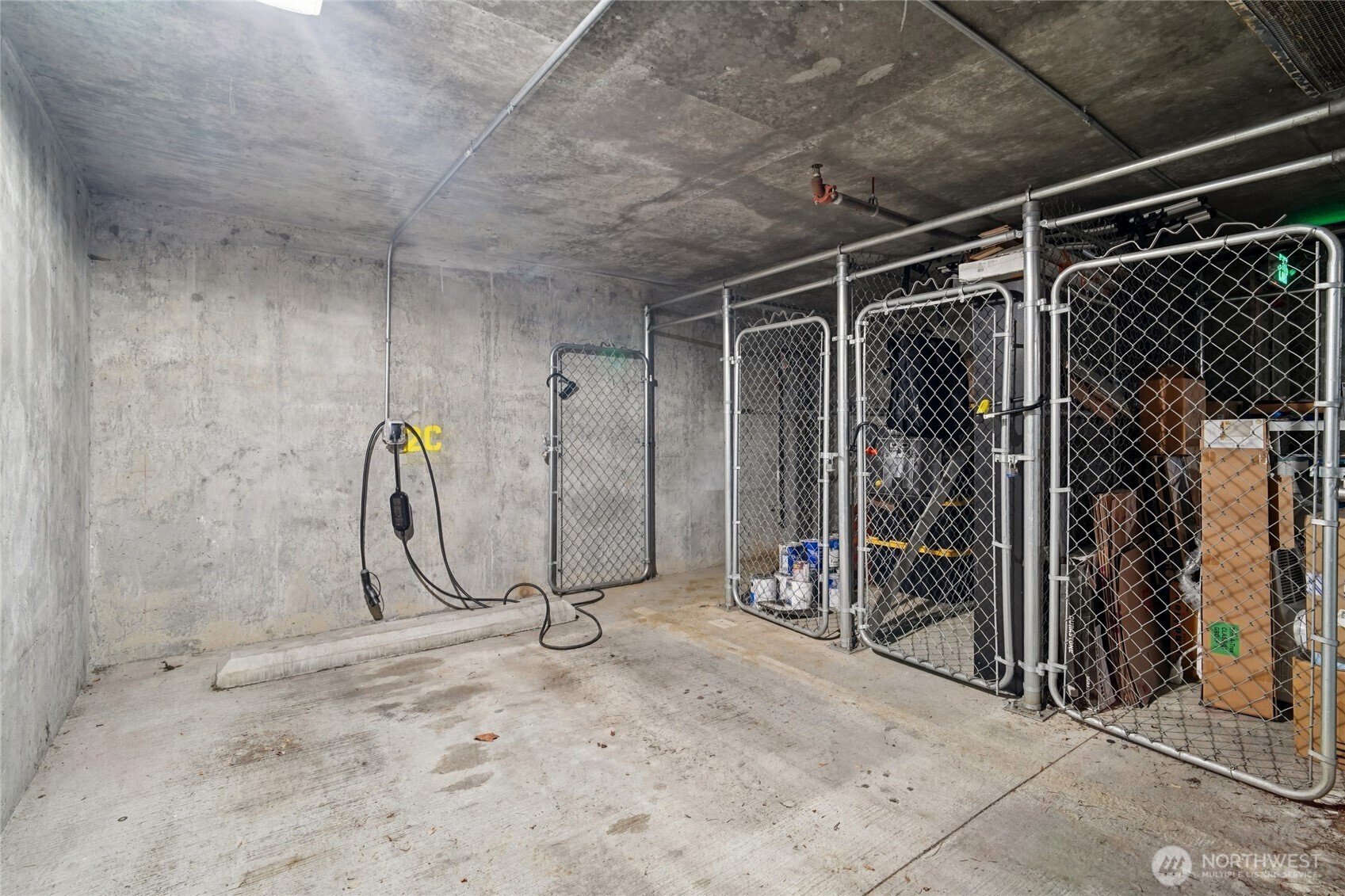 717 E Denny Way Unit: 4B