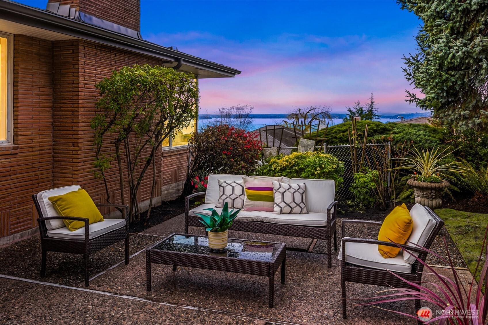 5726 SW Spokane Street