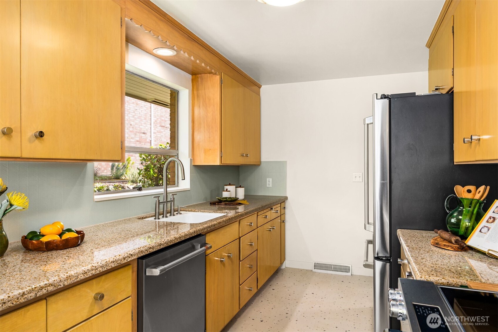 5726 SW Spokane Street