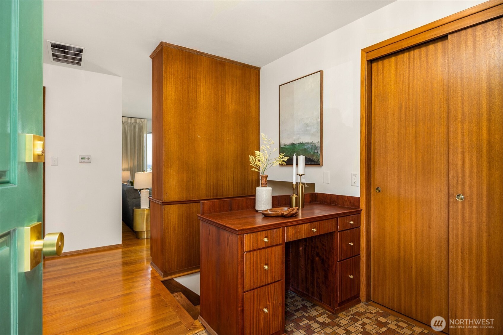 5726 SW Spokane Street