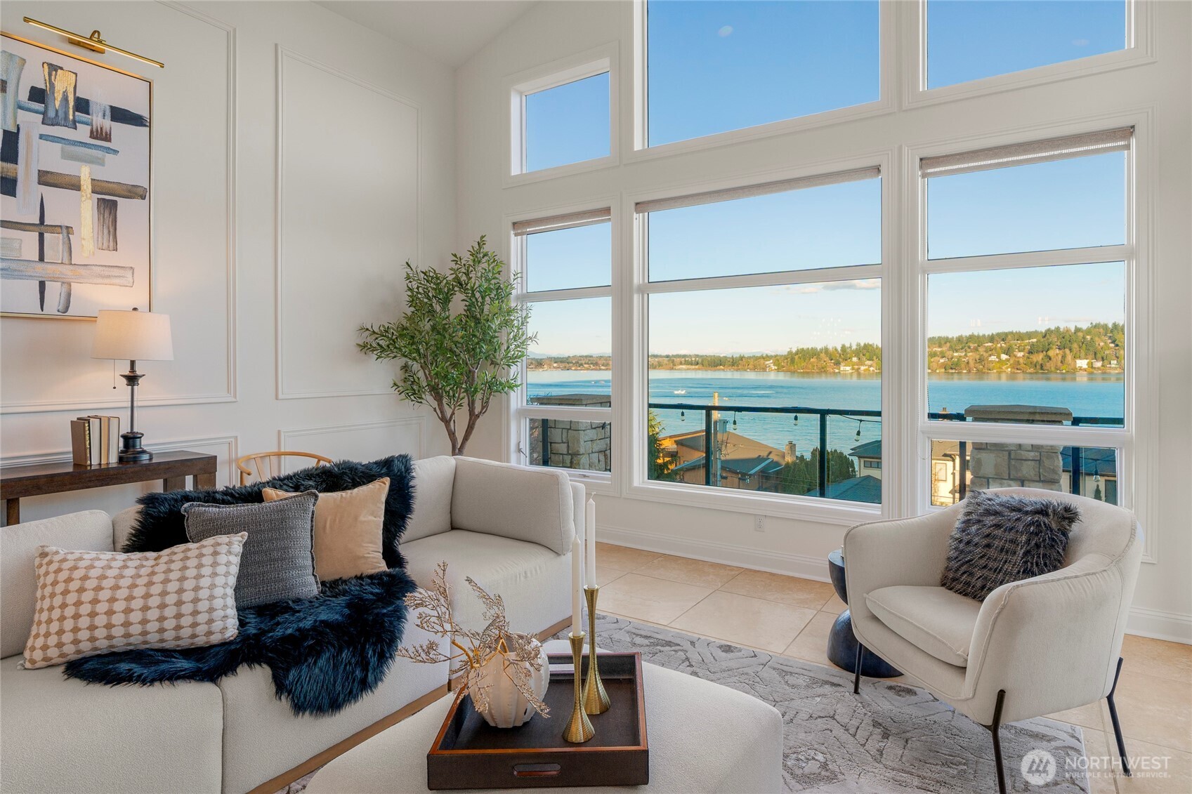 15517 Lake Shore Boulevard NE