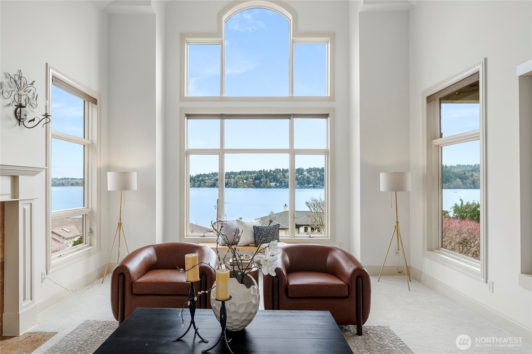 15517 Lake Shore Boulevard NE