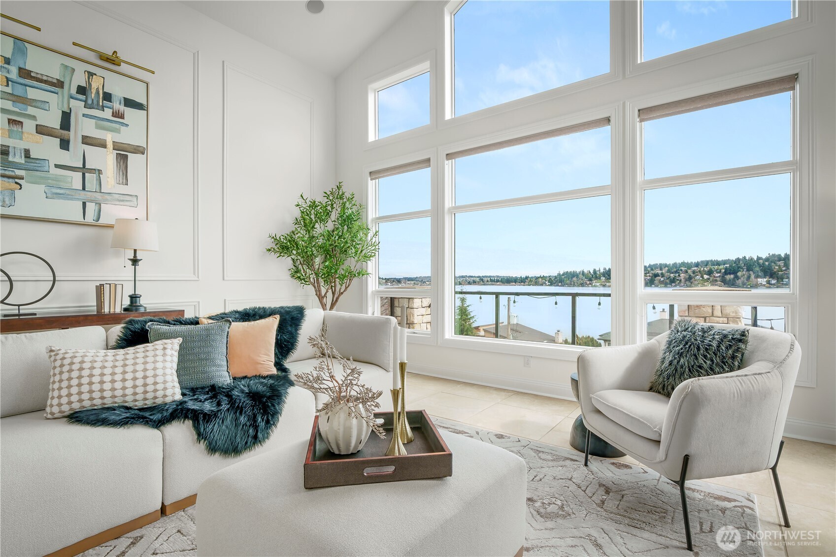 15517 Lake Shore Boulevard NE