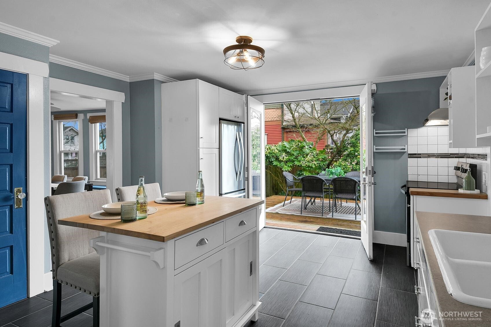 2110 Virginia Avenue